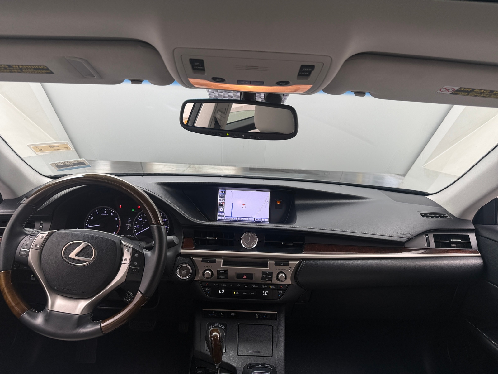 Thumbnail: 2013 Lexus ES - 2