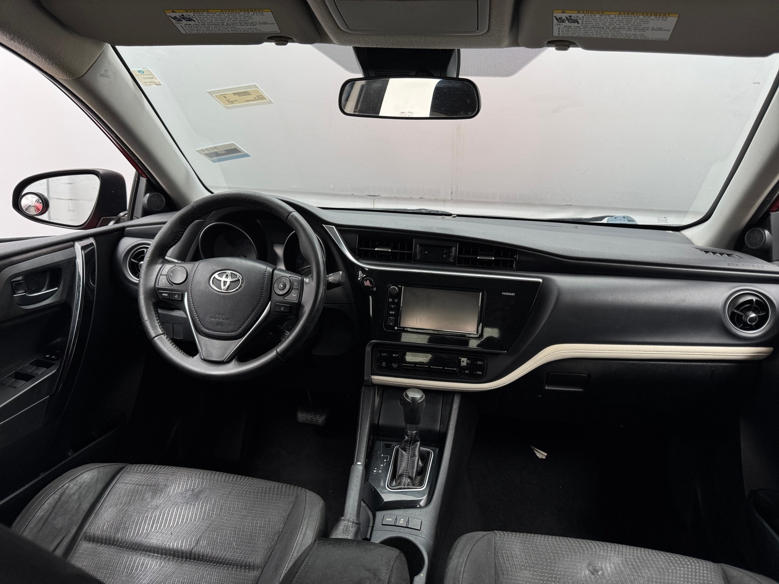 Thumbnail: 2017 Toyota Corolla iM - 3