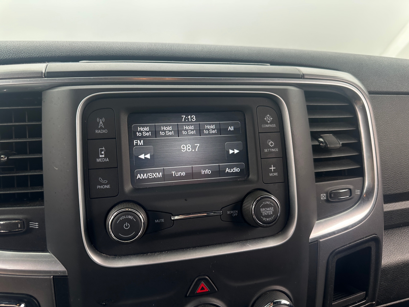 Thumbnail: 2024 RAM 1500 Classic - 4