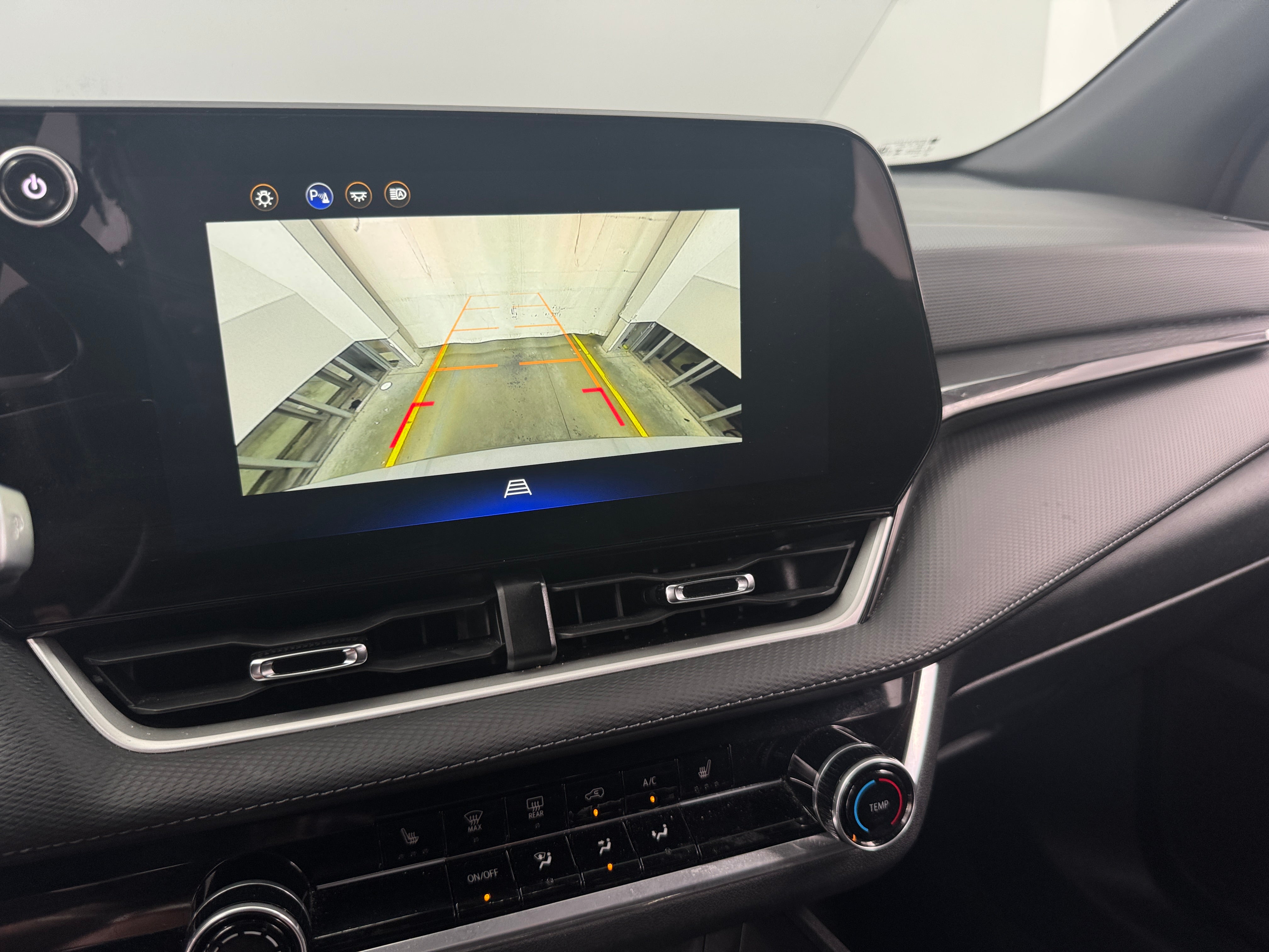 2025 Chevrolet Equinox LT - Photo 12