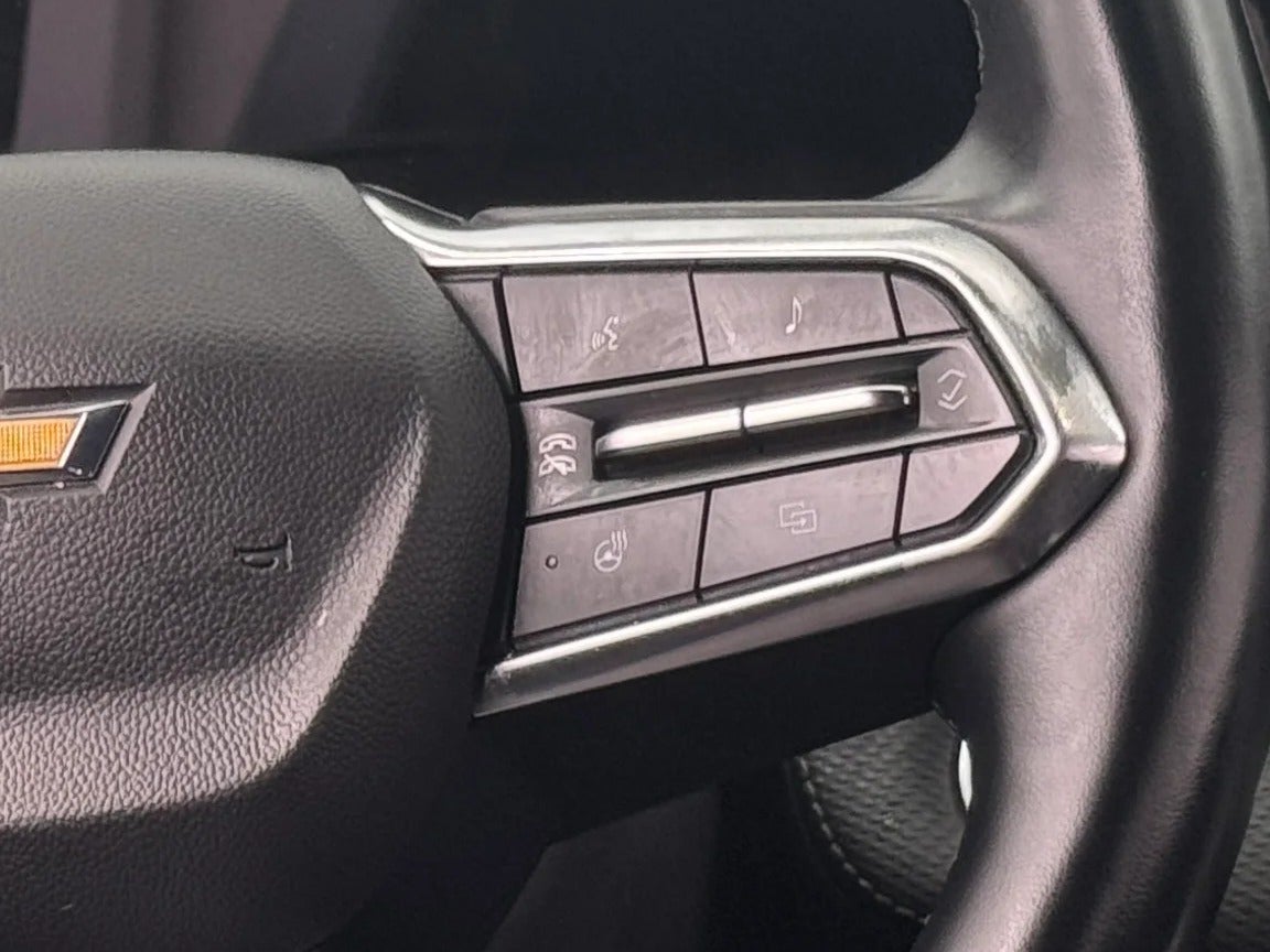 2025 Chevrolet Equinox LT - Photo 16
