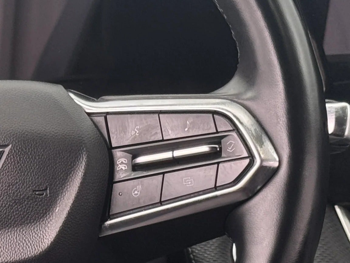 2025 Chevrolet Equinox LT - Photo 17