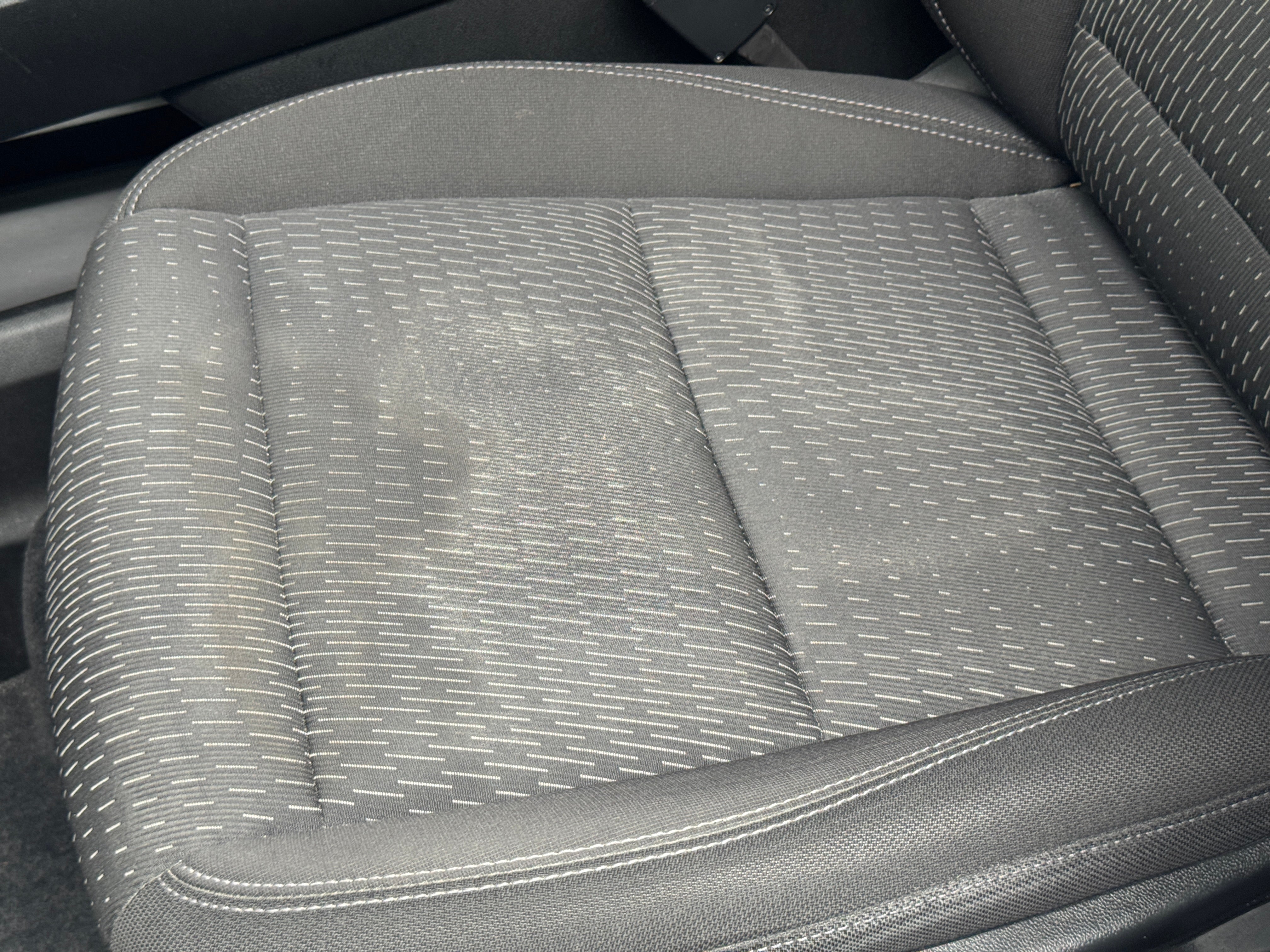 2025 Chevrolet Equinox LT - Photo 18