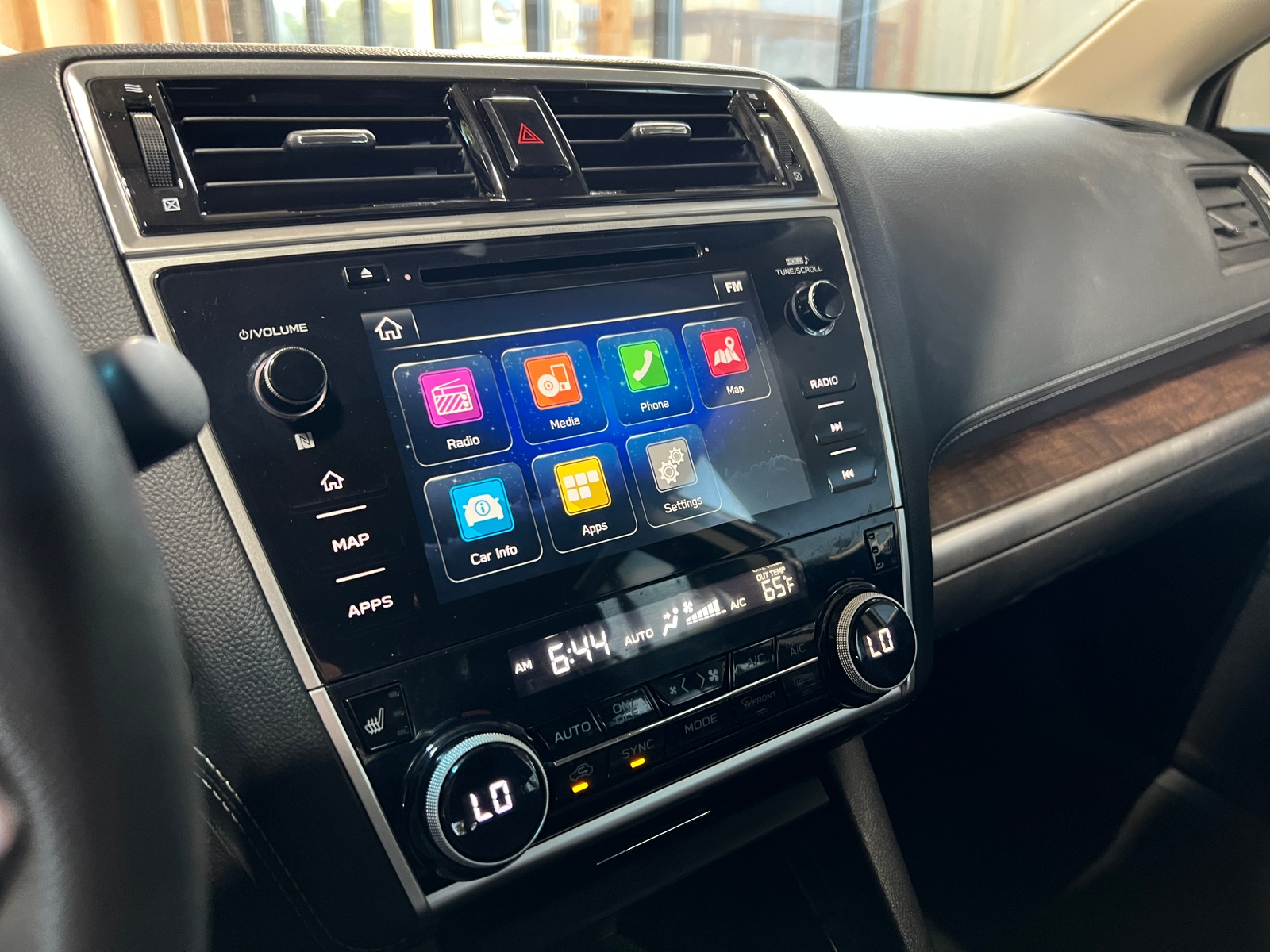 Thumbnail: 2018 Subaru Outback - 3