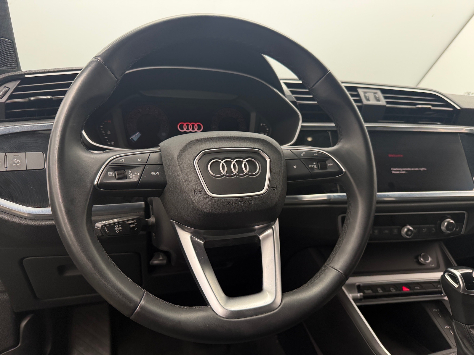 Thumbnail: 2025 Audi Q3 - 4