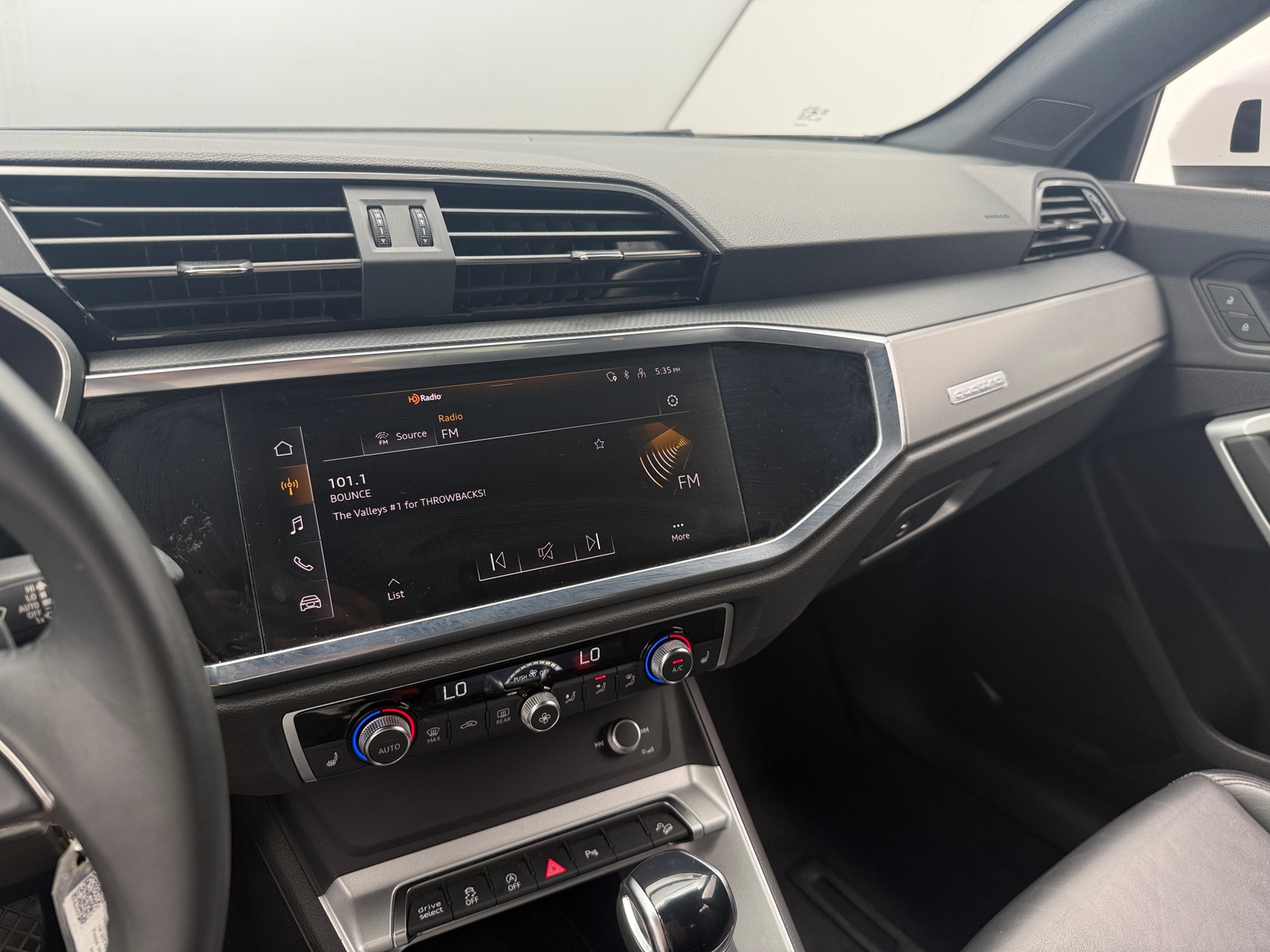 Thumbnail: 2025 Audi Q3 - 3