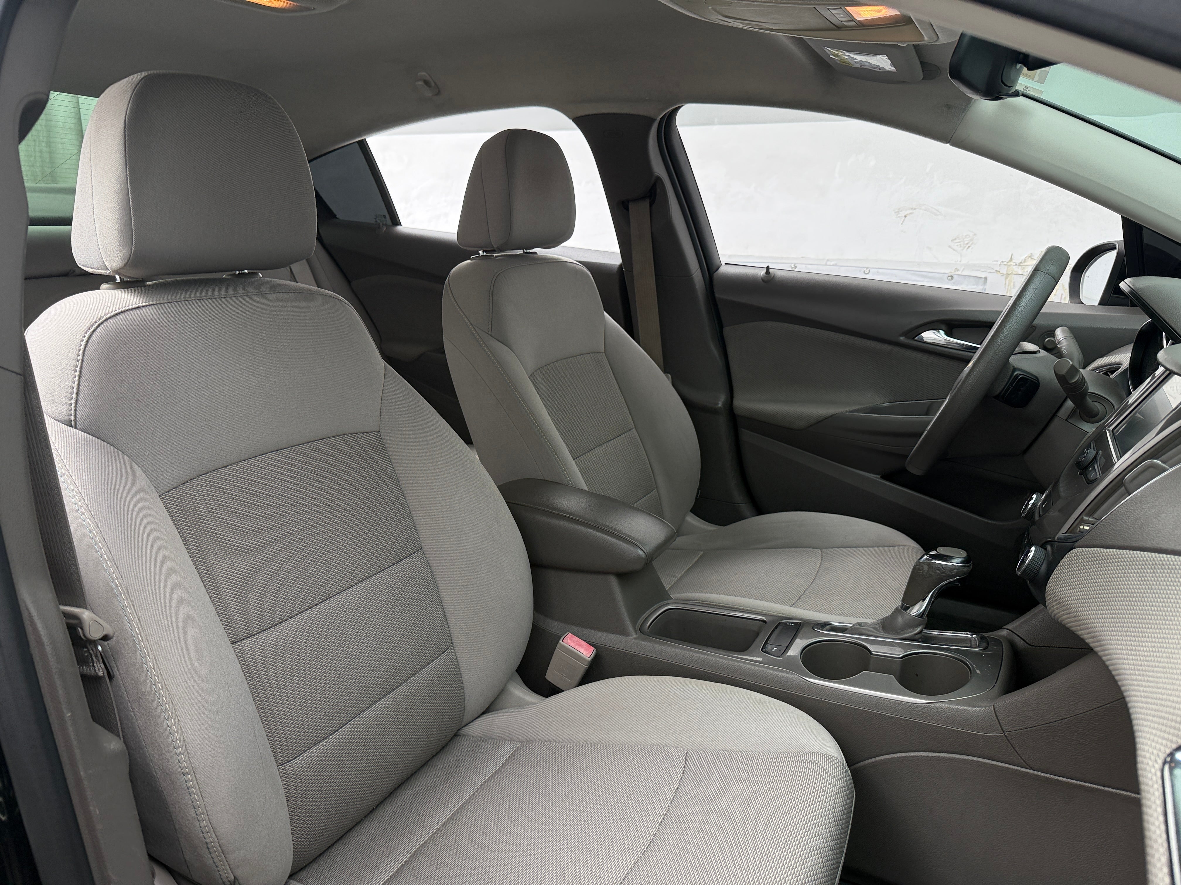 Used 2016 Chevrolet Cruze LT with VIN 1G1BE5SM1G7304973 for sale in Auburn, WA