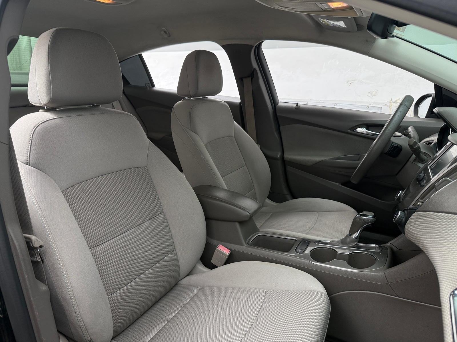 Thumbnail: 2016 Chevrolet Cruze - 2
