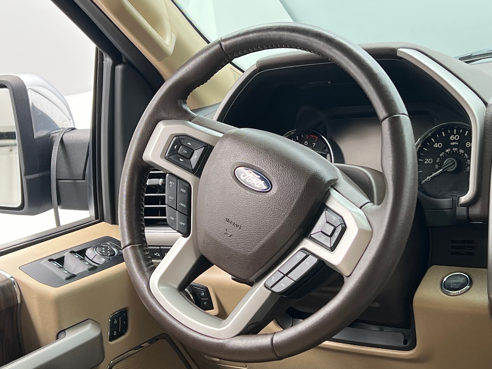 Thumbnail: 2018 Ford Econoline - 4