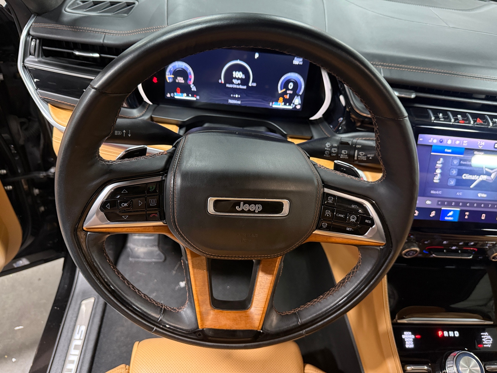 Thumbnail: 2022 Jeep Grand Cherokee - 4