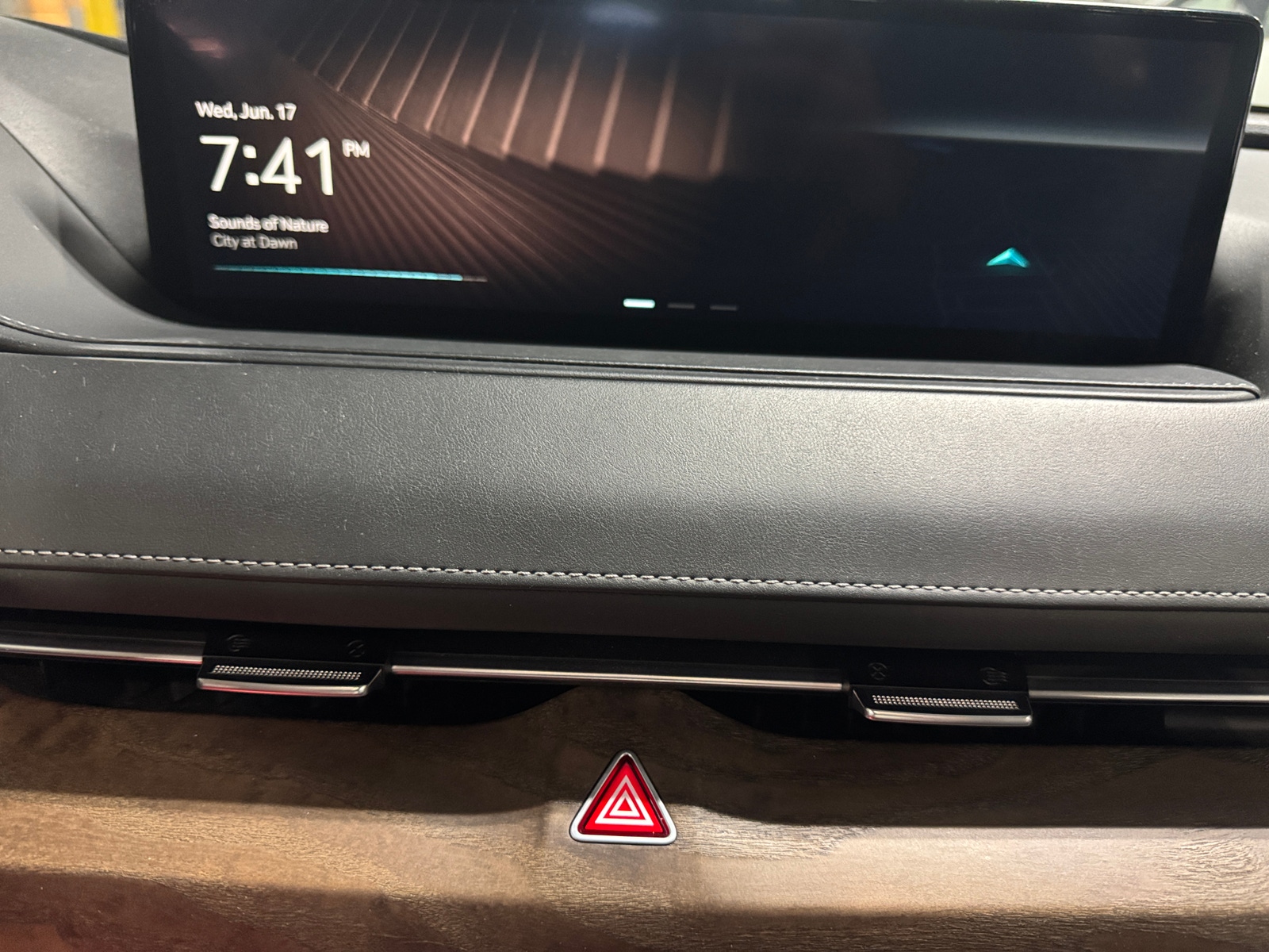 Thumbnail: 2021 Genesis G80 - 3