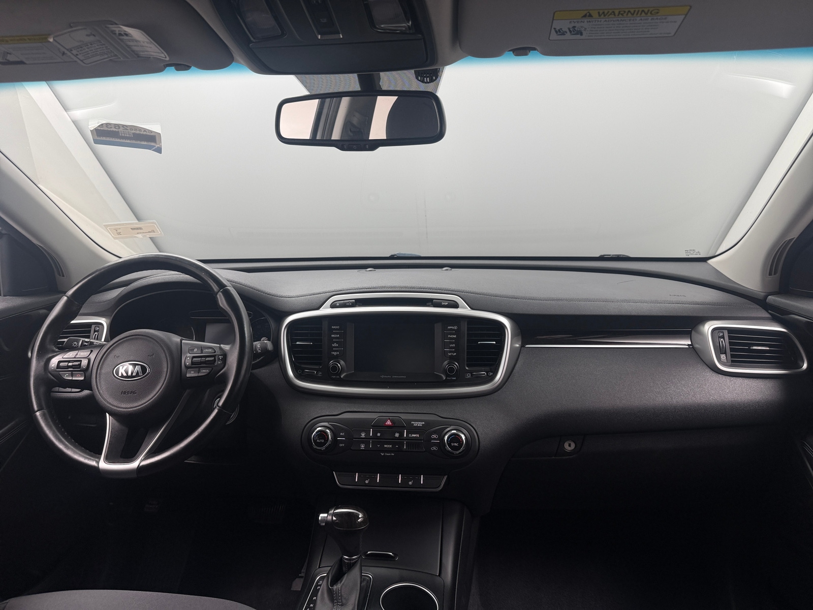 Thumbnail: 2018 Kia Sorento - 3