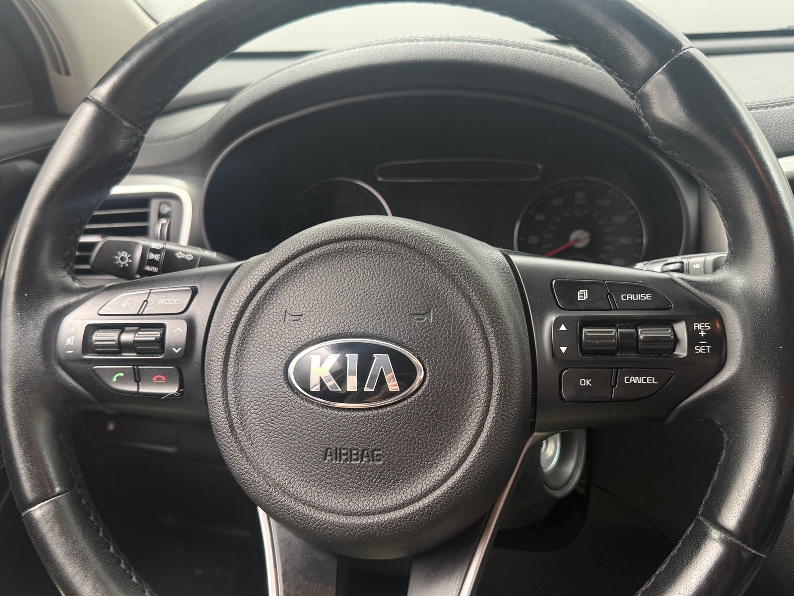 Thumbnail: 2018 Kia Sorento - 5