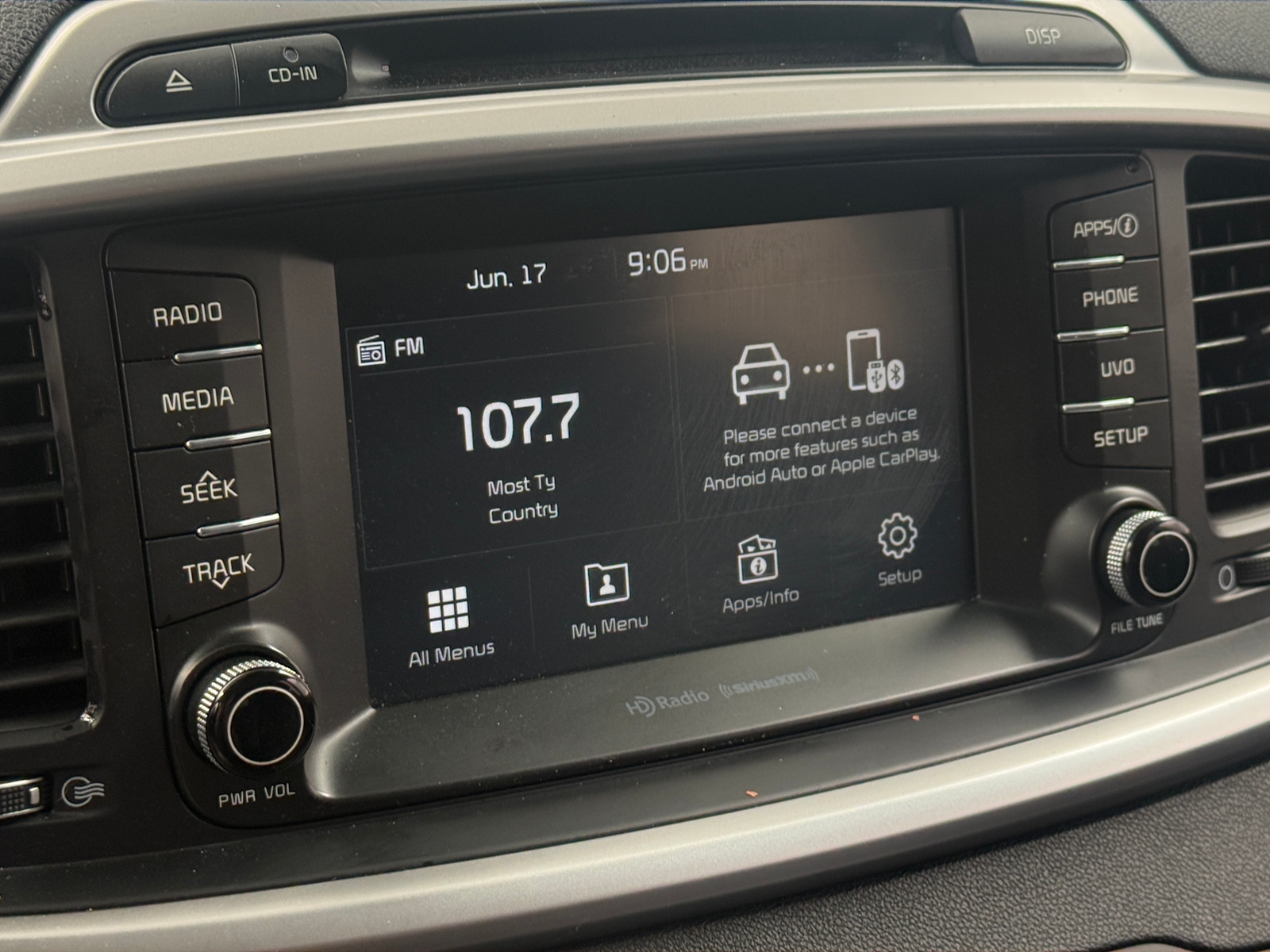 Thumbnail: 2018 Kia Sorento - 4