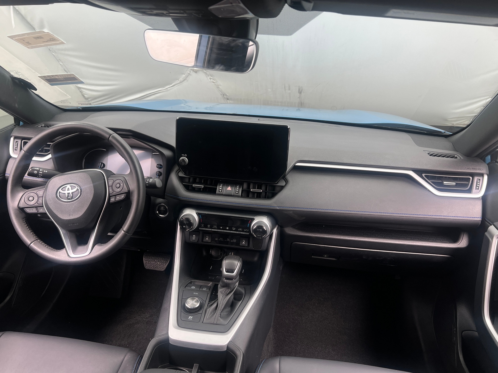 Thumbnail: 2023 Toyota RAV4 - 3
