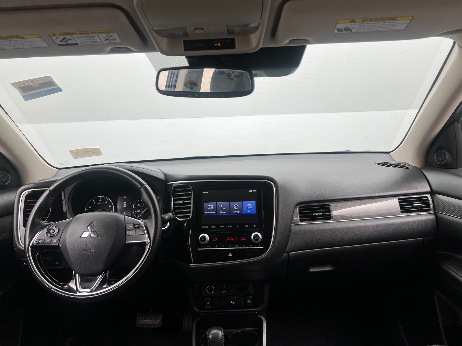 Thumbnail: 2020 Mitsubishi Outlander - 2