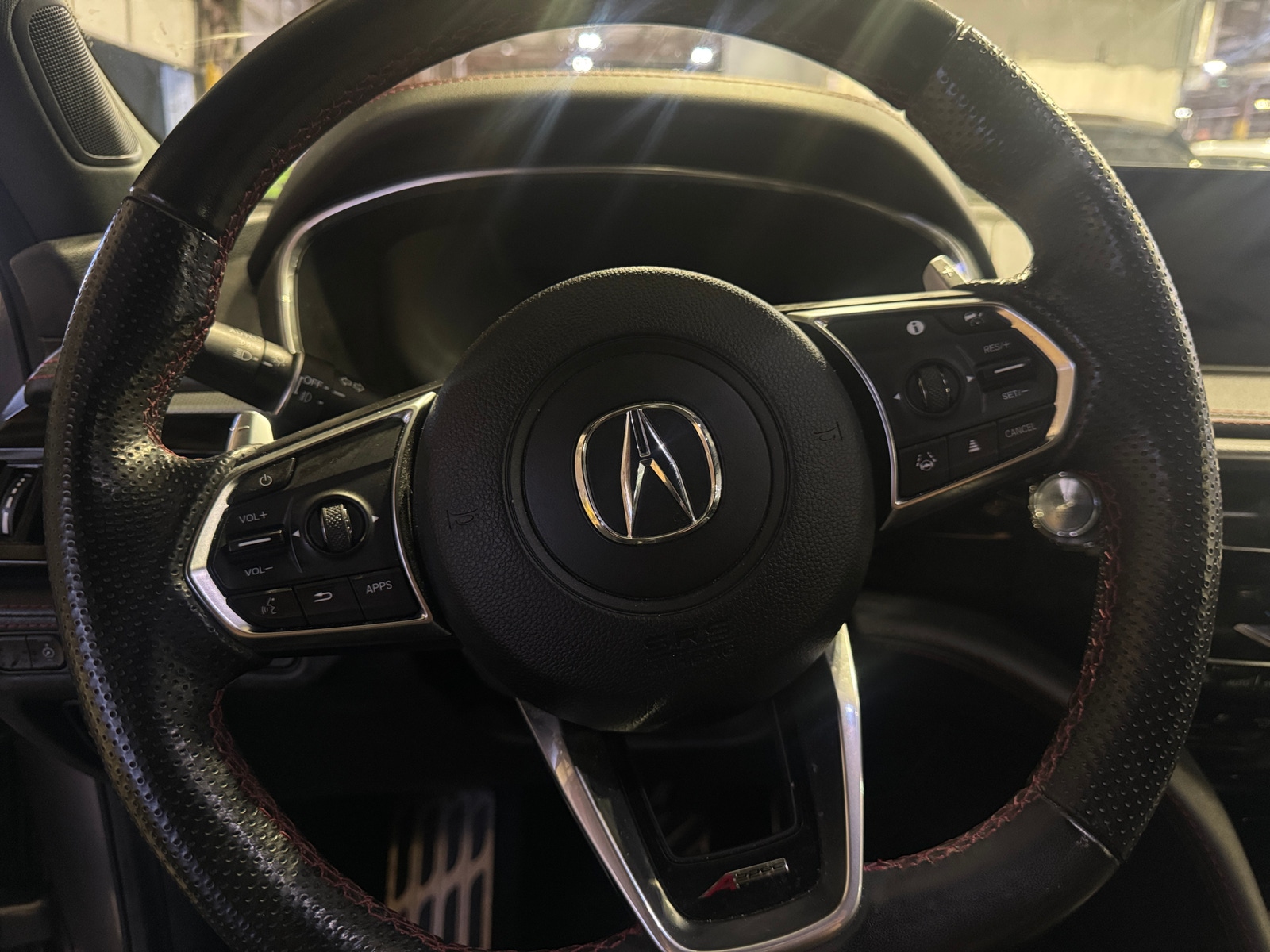 Thumbnail: 2022 Acura MDX - 4