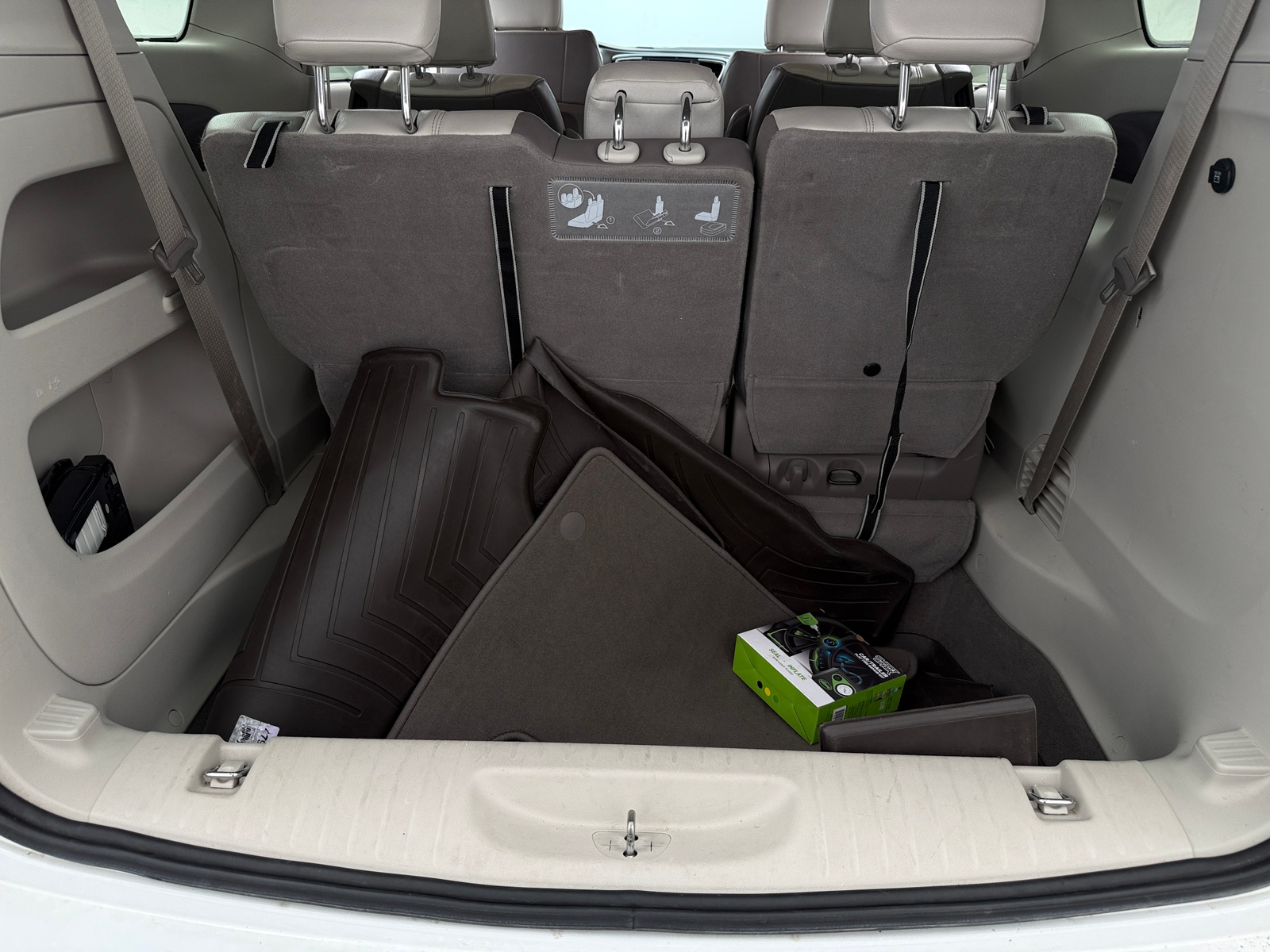Thumbnail: 2019 Chrysler Pacifica - 6
