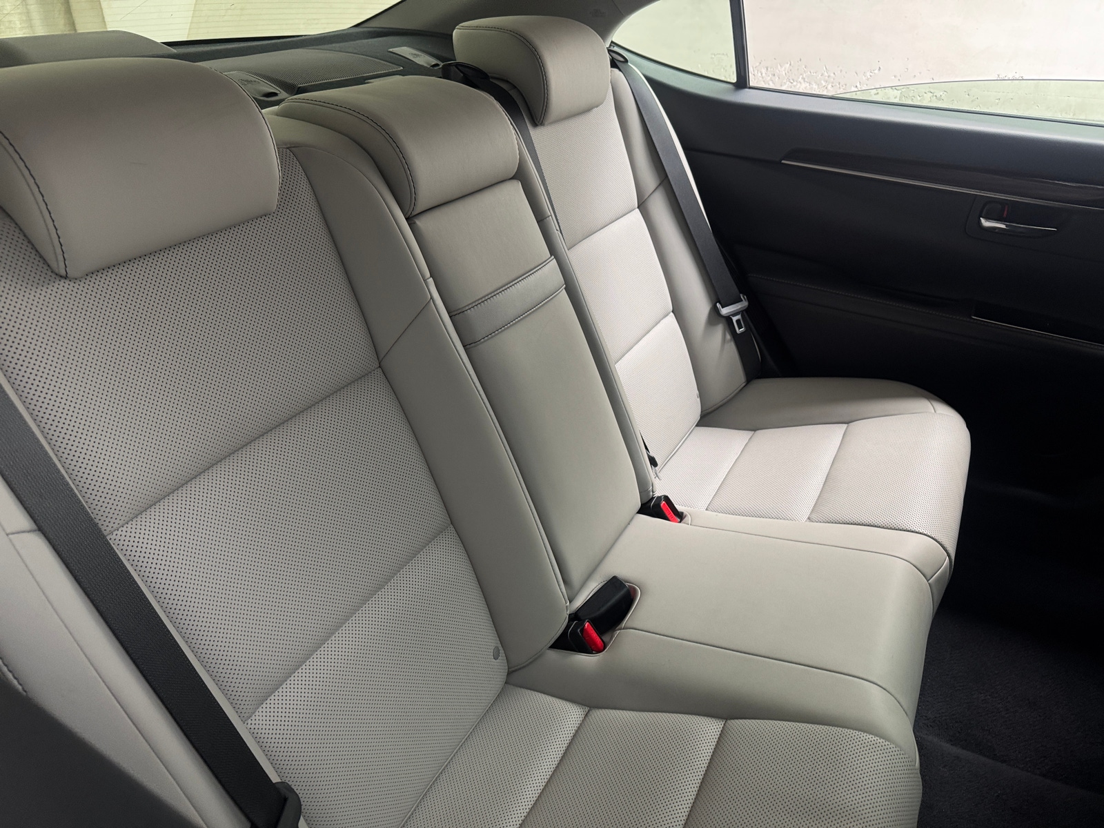 Thumbnail: 2016 Lexus ES - 5