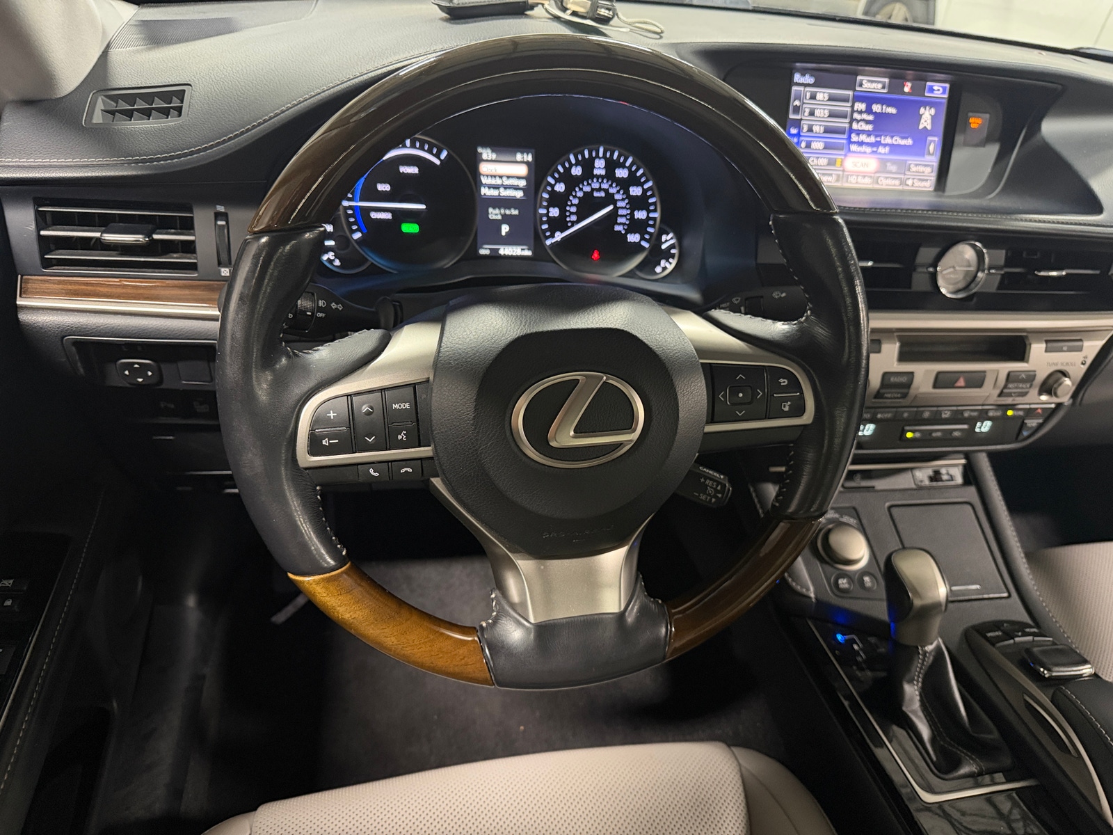 Thumbnail: 2016 Lexus ES - 4