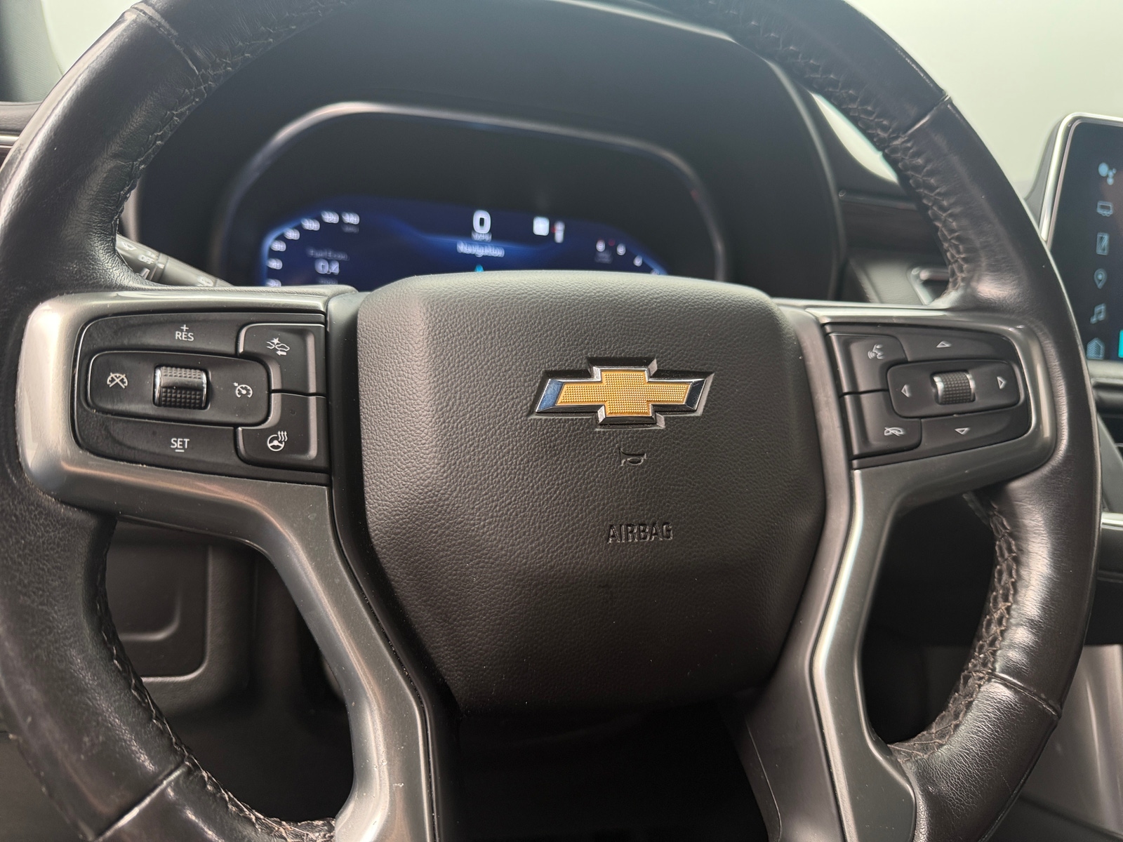 Thumbnail: 2023 Chevrolet Suburban - 5