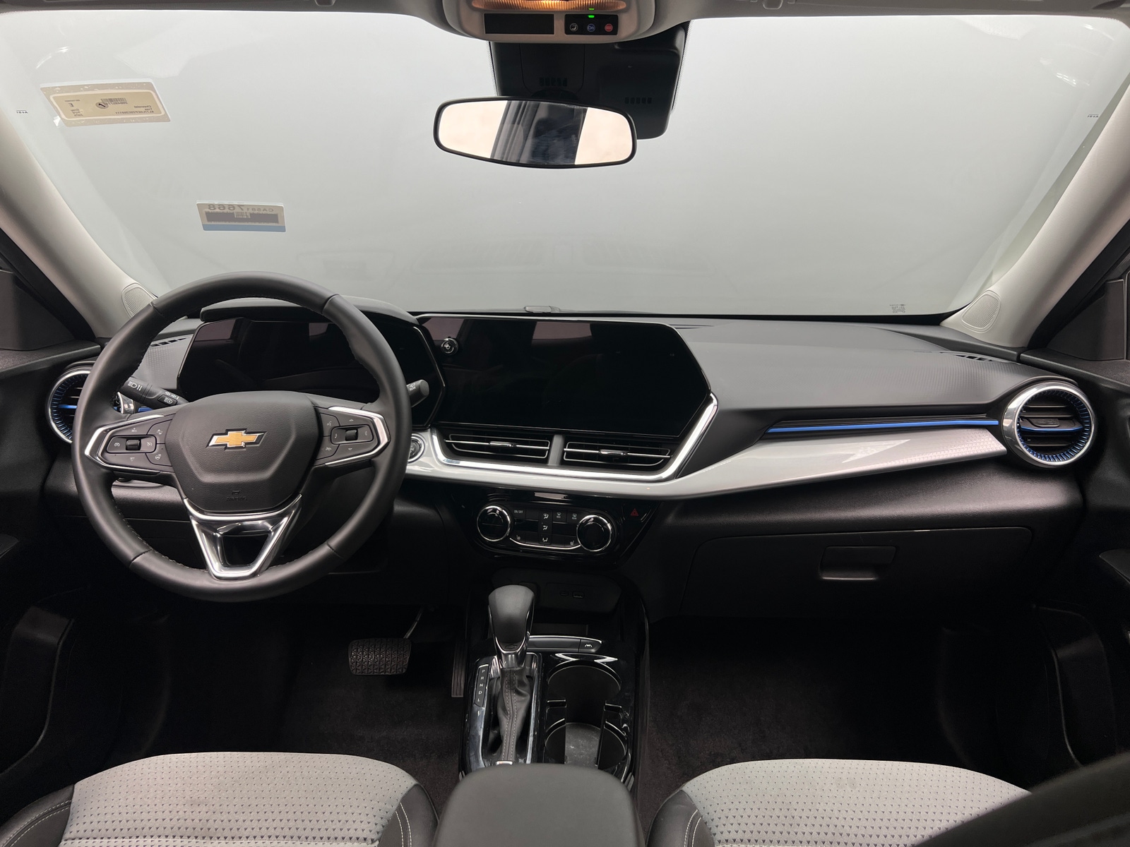 Thumbnail: 2025 Chevrolet Trax - 3