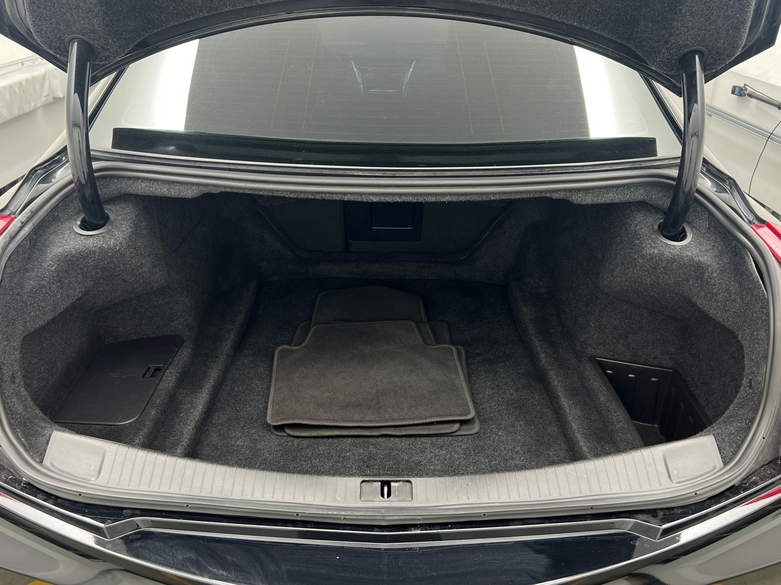 Thumbnail: 2018 Cadillac CTS - 6