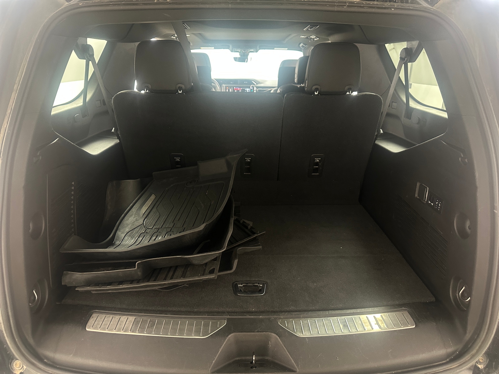 Thumbnail: 2021 GMC Yukon XL - 6