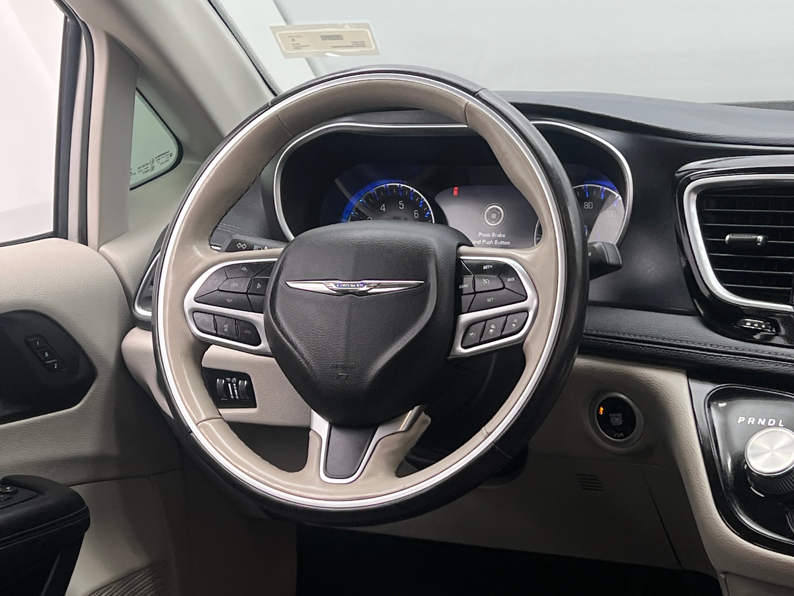 Thumbnail: 2020 Chrysler Pacifica - 4