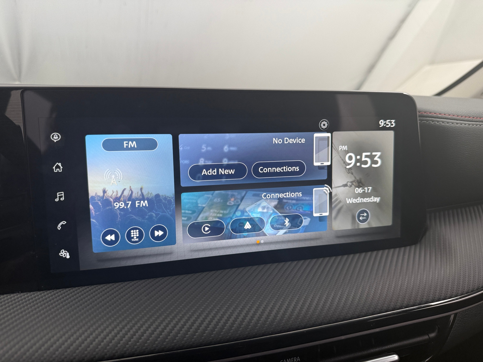 Thumbnail: 2025 Nissan Kicks - 4