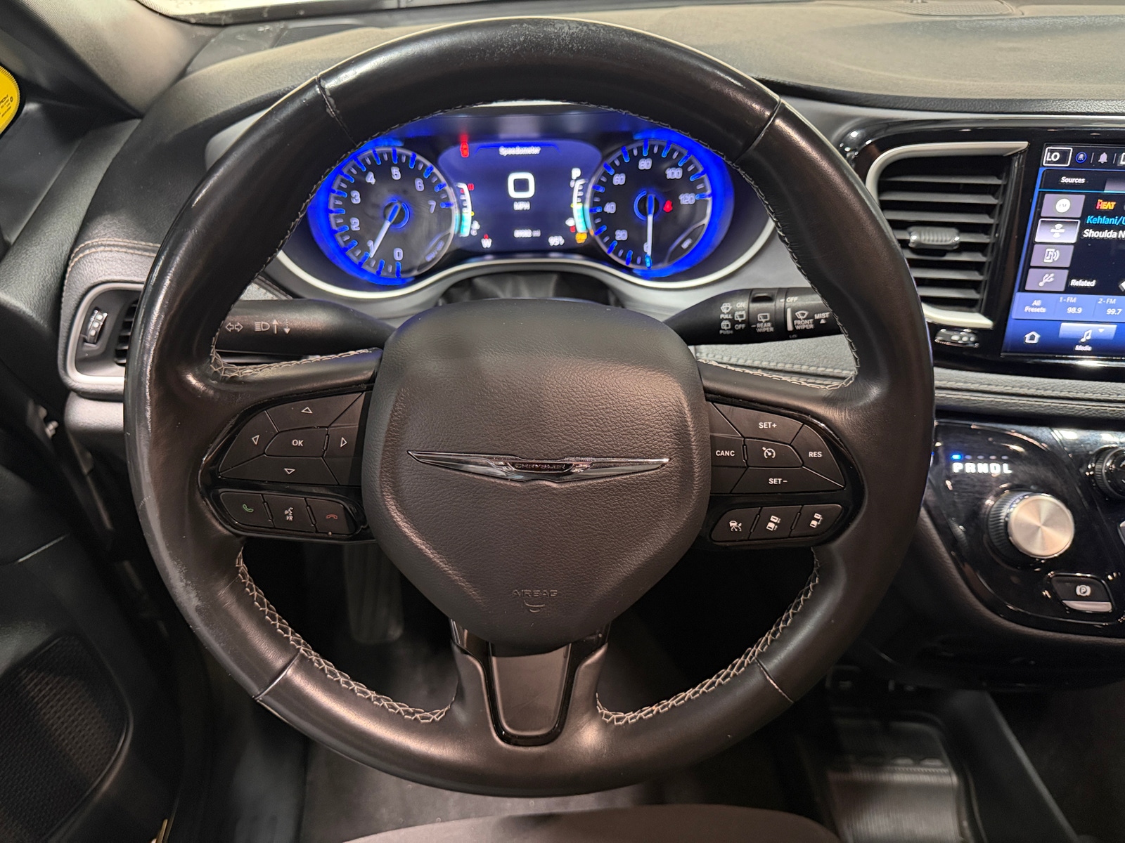 Thumbnail: 2021 Chrysler Pacifica - 5