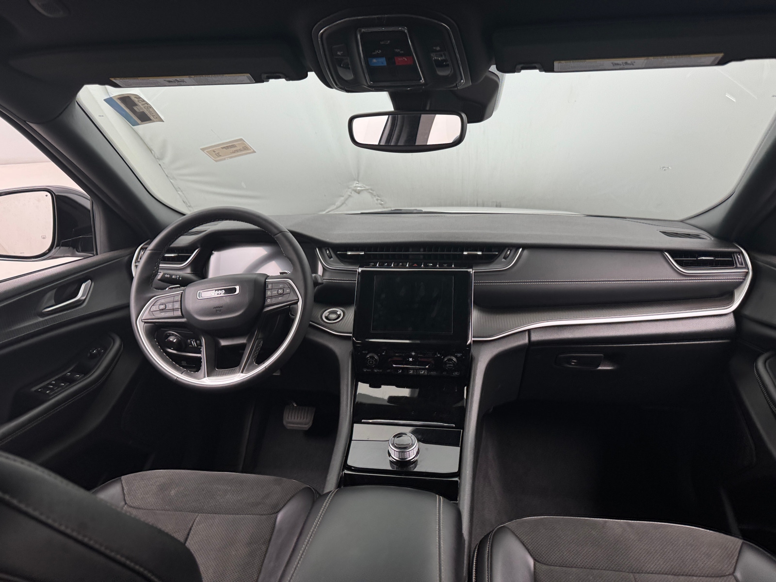 Thumbnail: 2023 Jeep Grand Cherokee L - 3