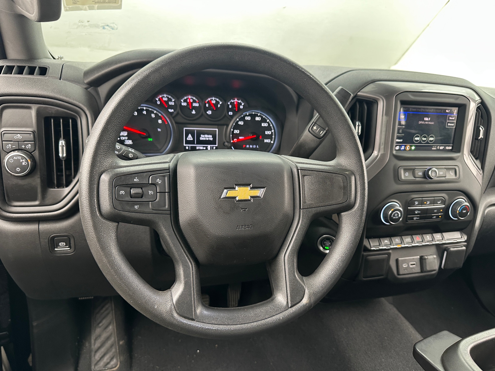 Thumbnail: 2022 Chevrolet Silverado 1500 - 5