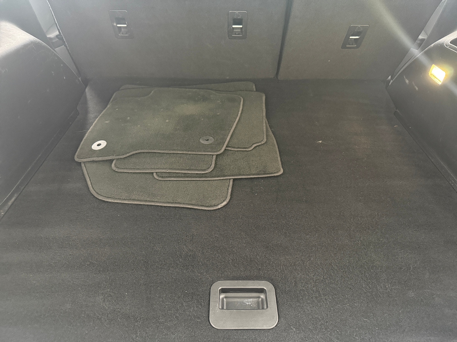 Thumbnail: 2016 Ford Edge - 7