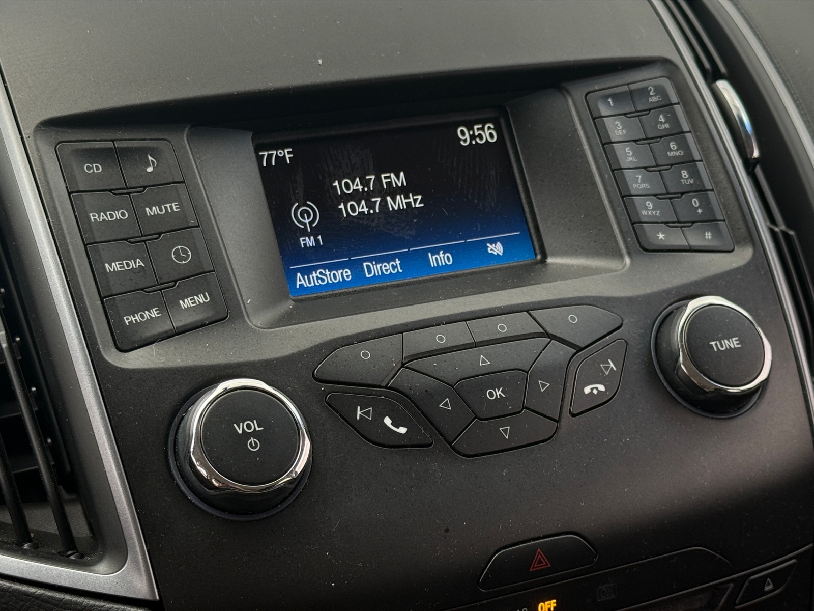 Thumbnail: 2016 Ford Edge - 4