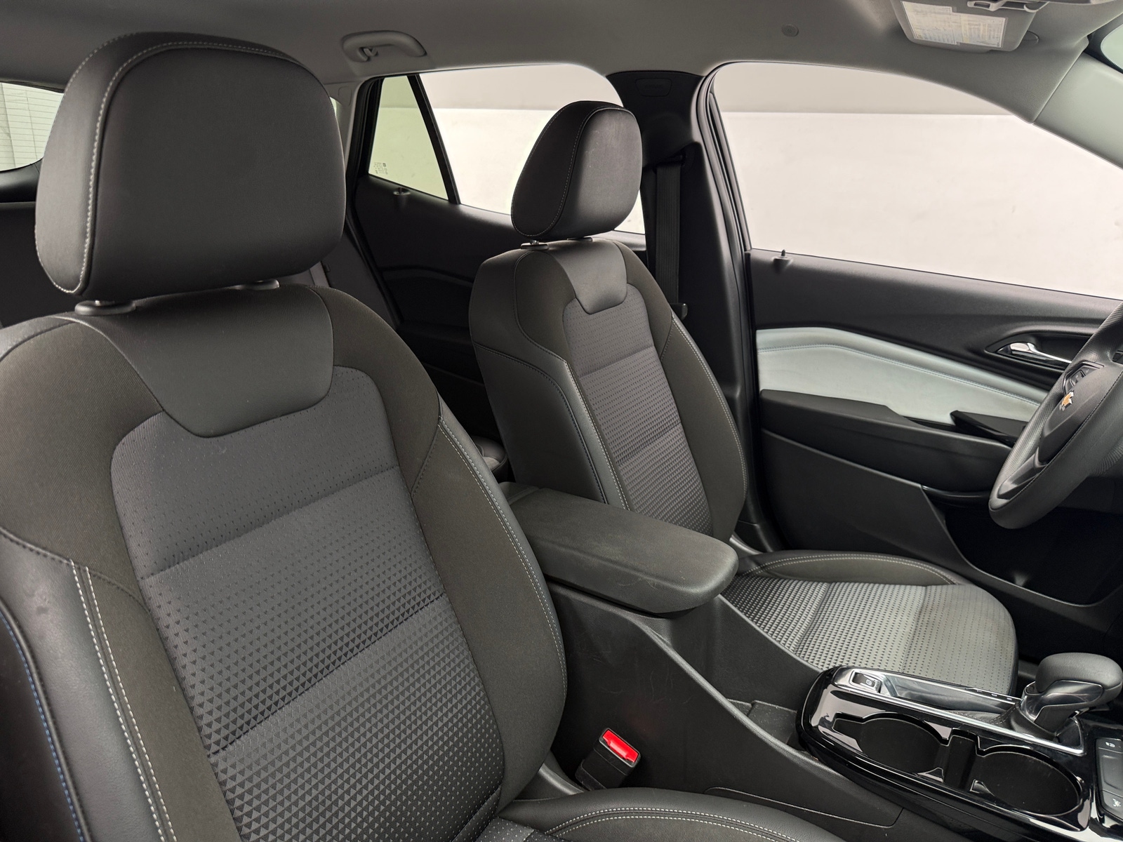Thumbnail: 2025 Chevrolet Trax - 2