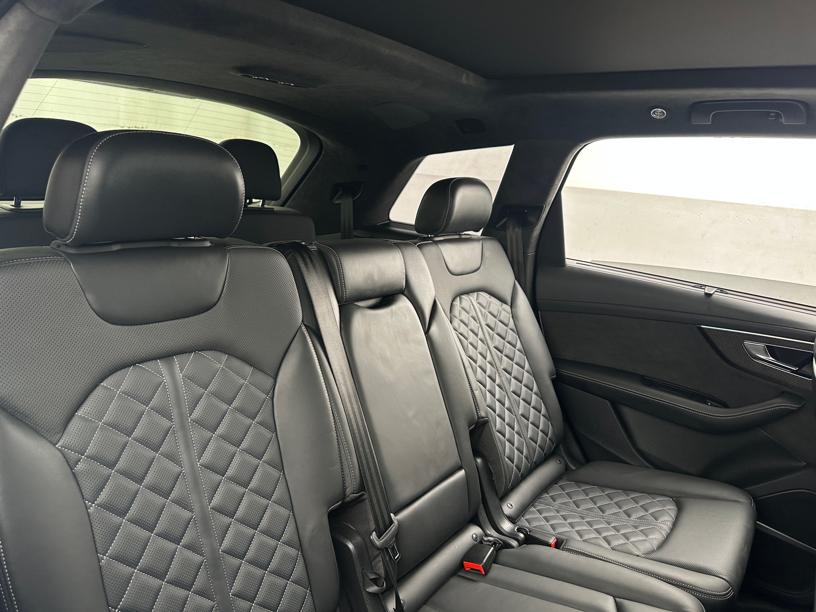 Thumbnail: 2021 Audi SQ7 - 5