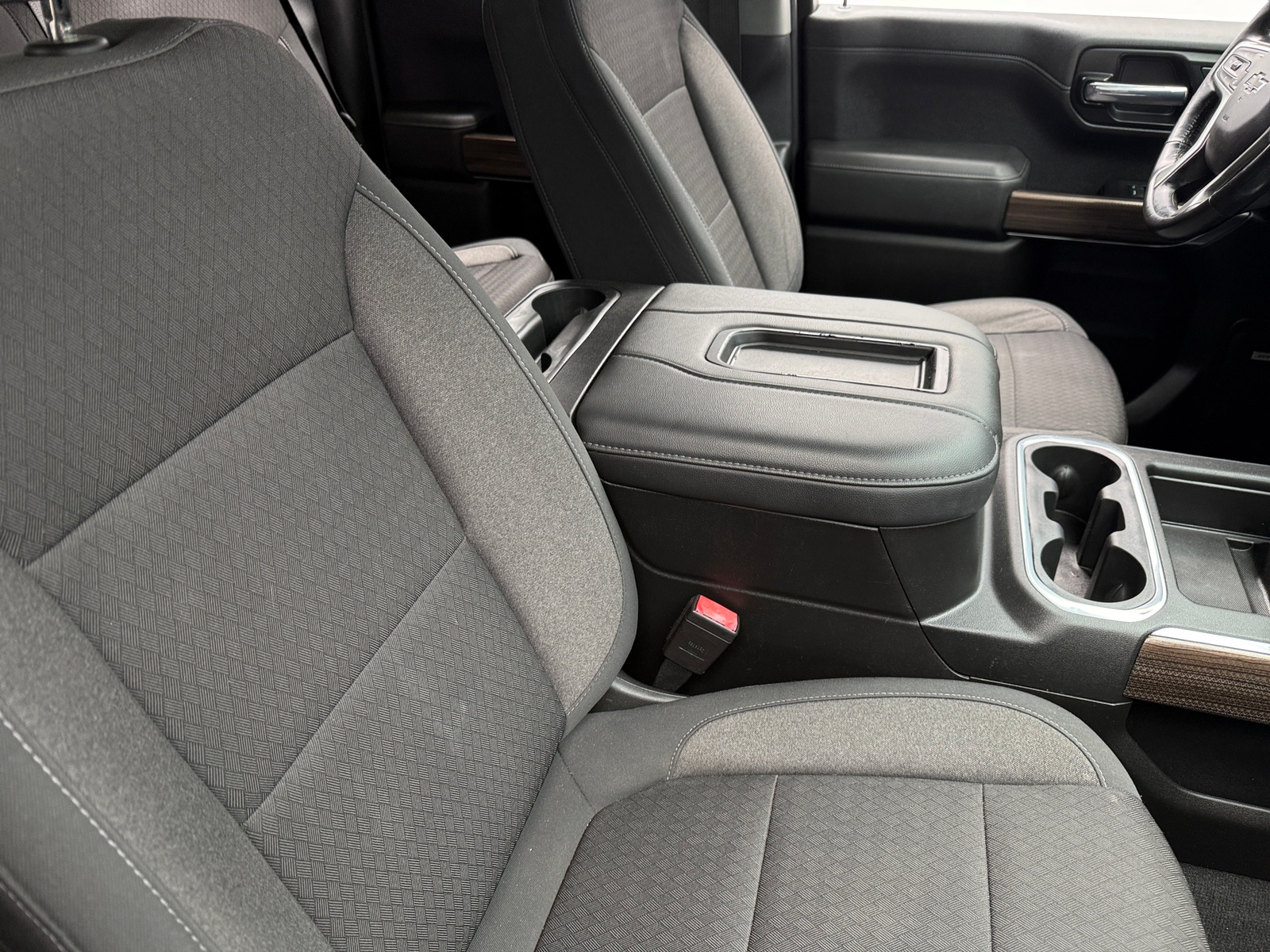 Thumbnail: 2020 Chevrolet Silverado 1500 - 2