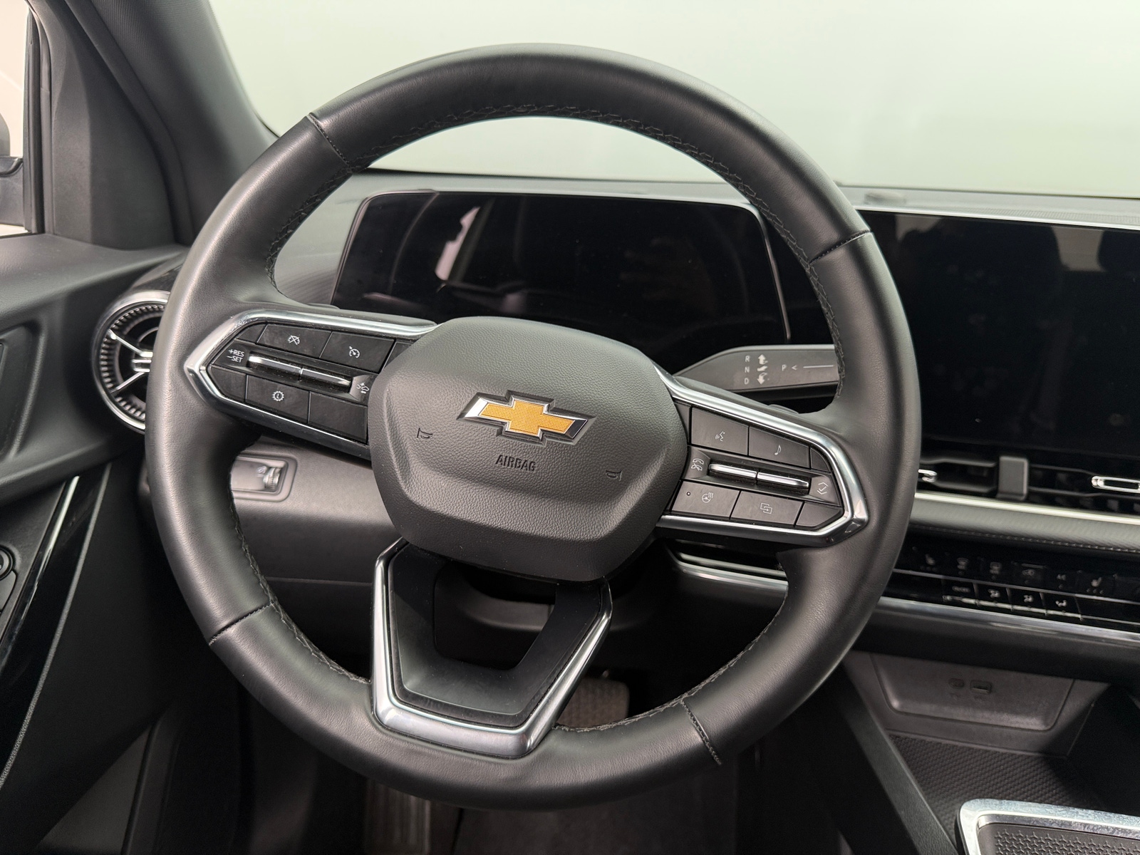 Thumbnail: 2025 Chevrolet Equinox - 5
