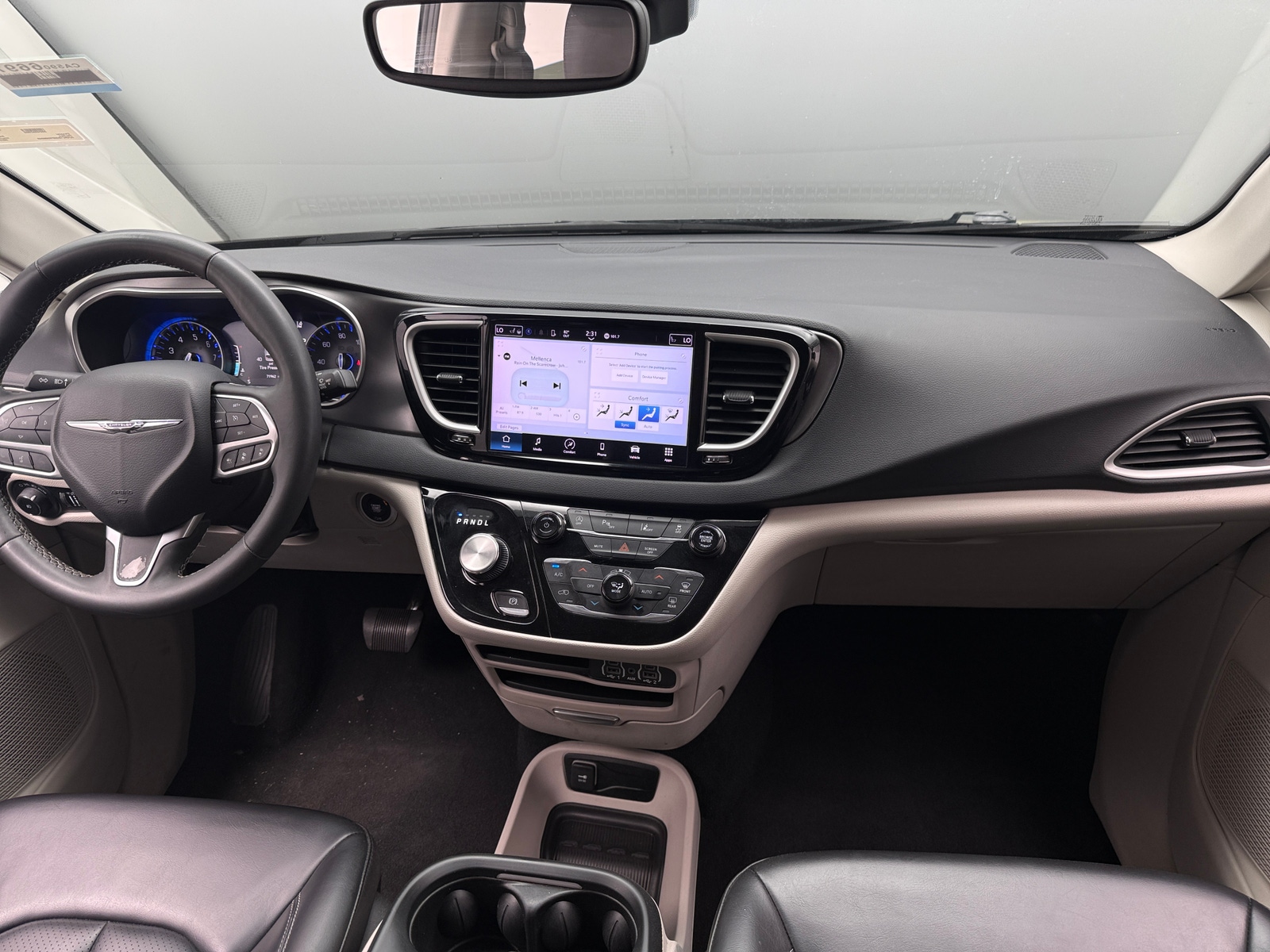 Thumbnail: 2023 Chrysler Pacifica - 2