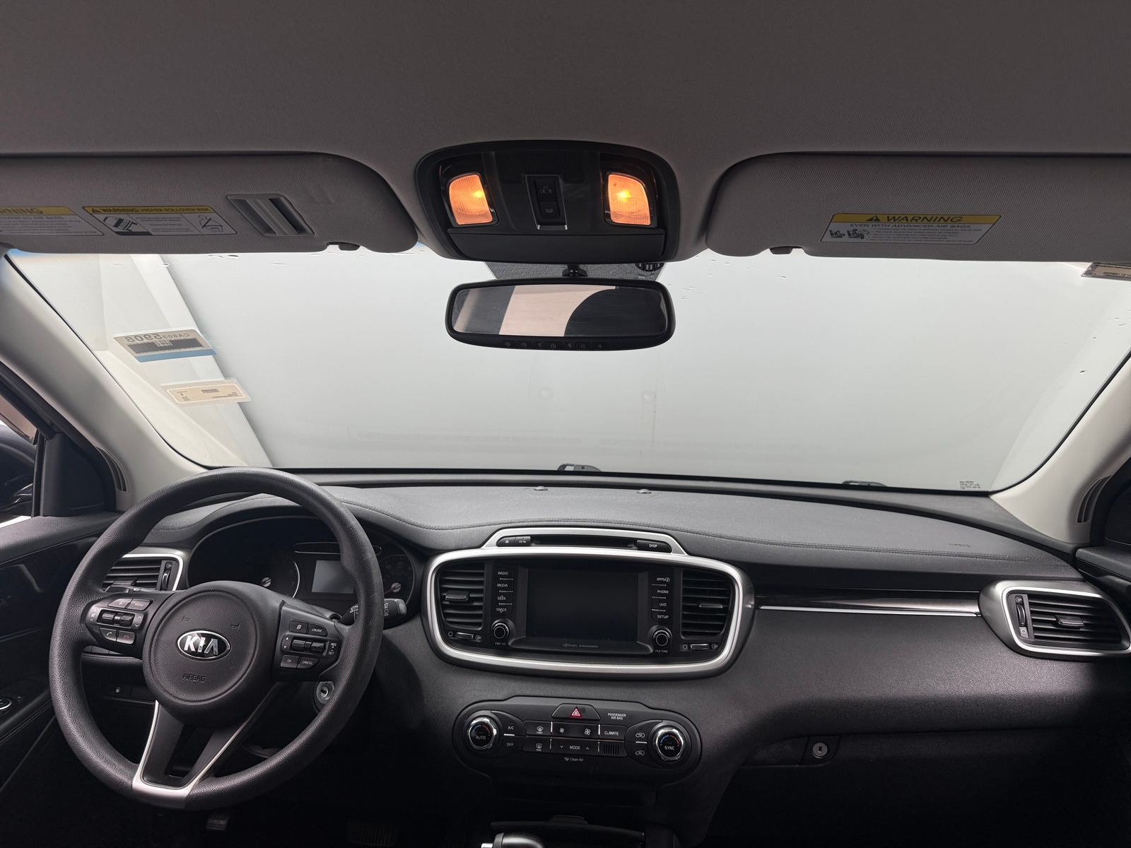 Thumbnail: 2018 Kia Sorento - 3