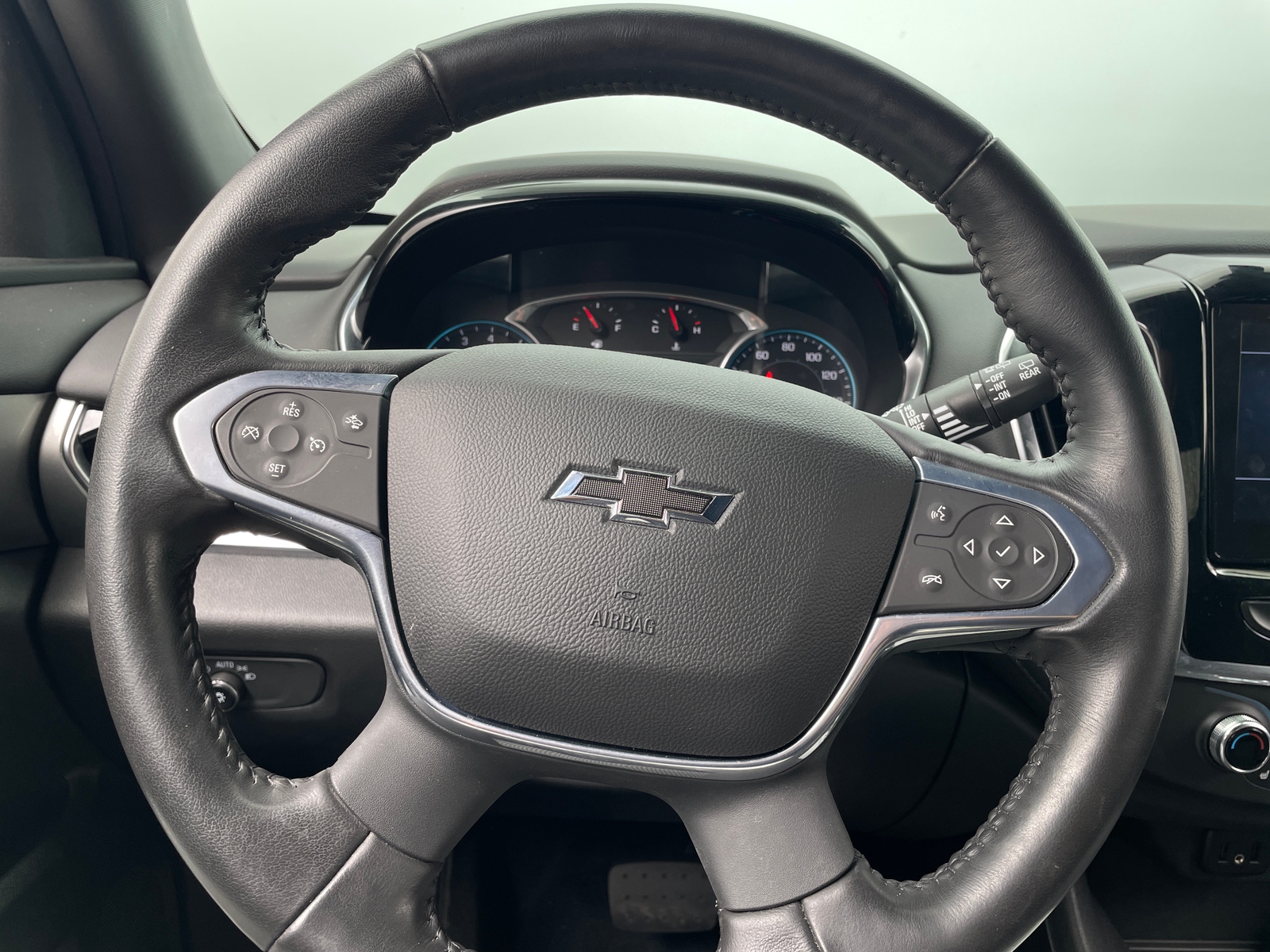 Thumbnail: 2022 Chevrolet Traverse - 5