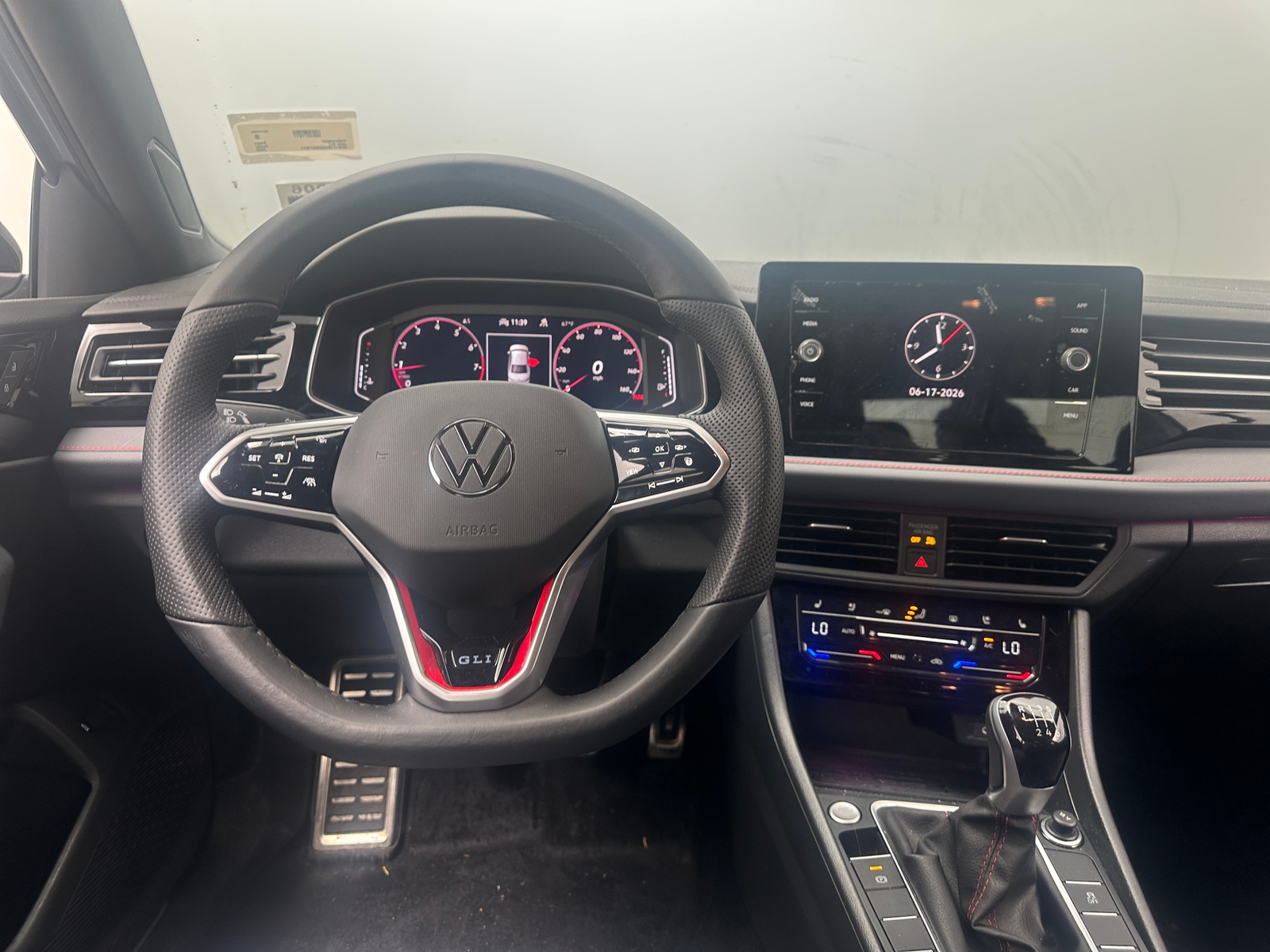 Thumbnail: 2025 Volkswagen Jetta - 4