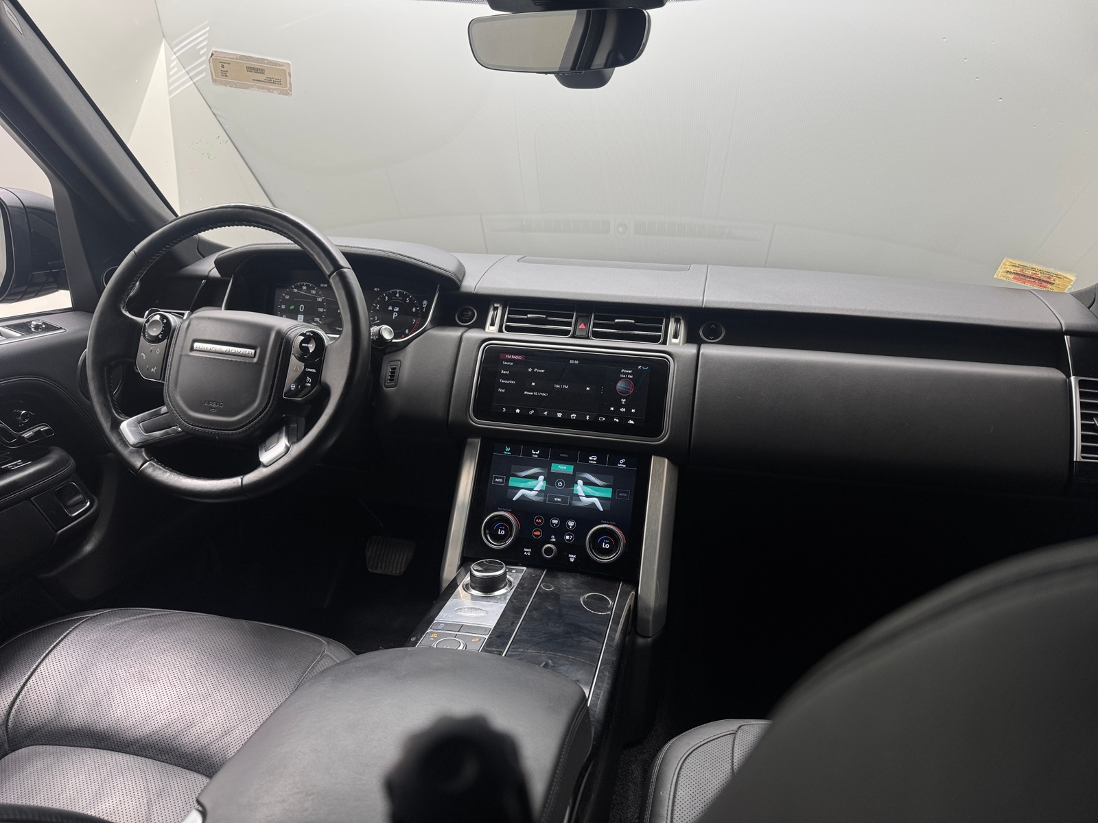 Thumbnail: 2018 Land Rover Range Rover - 2