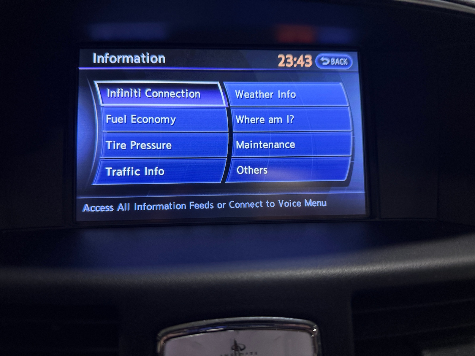 Thumbnail: 2015 INFINITI Q70 - 3