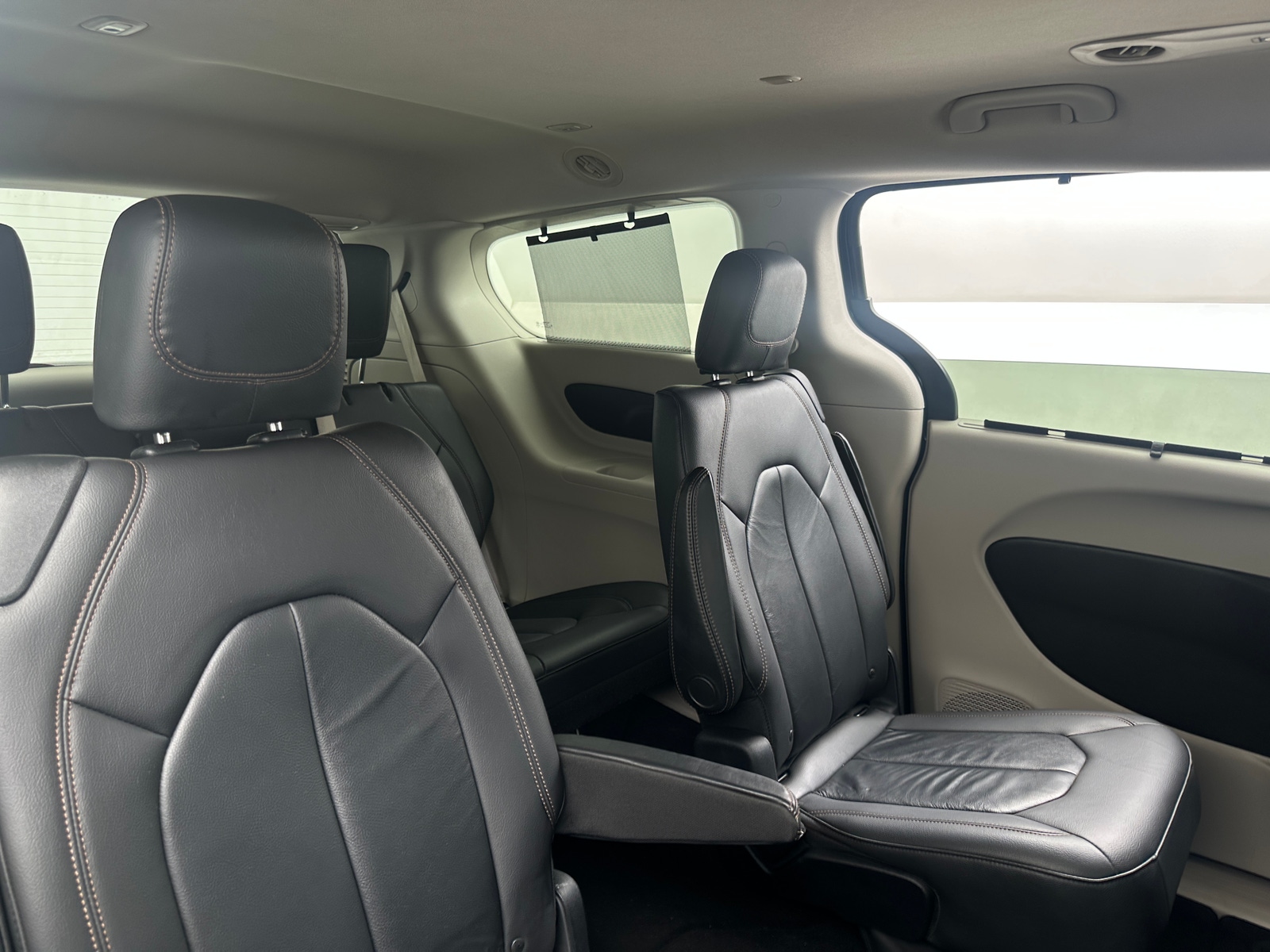 Thumbnail: 2017 Chrysler Pacifica - 5