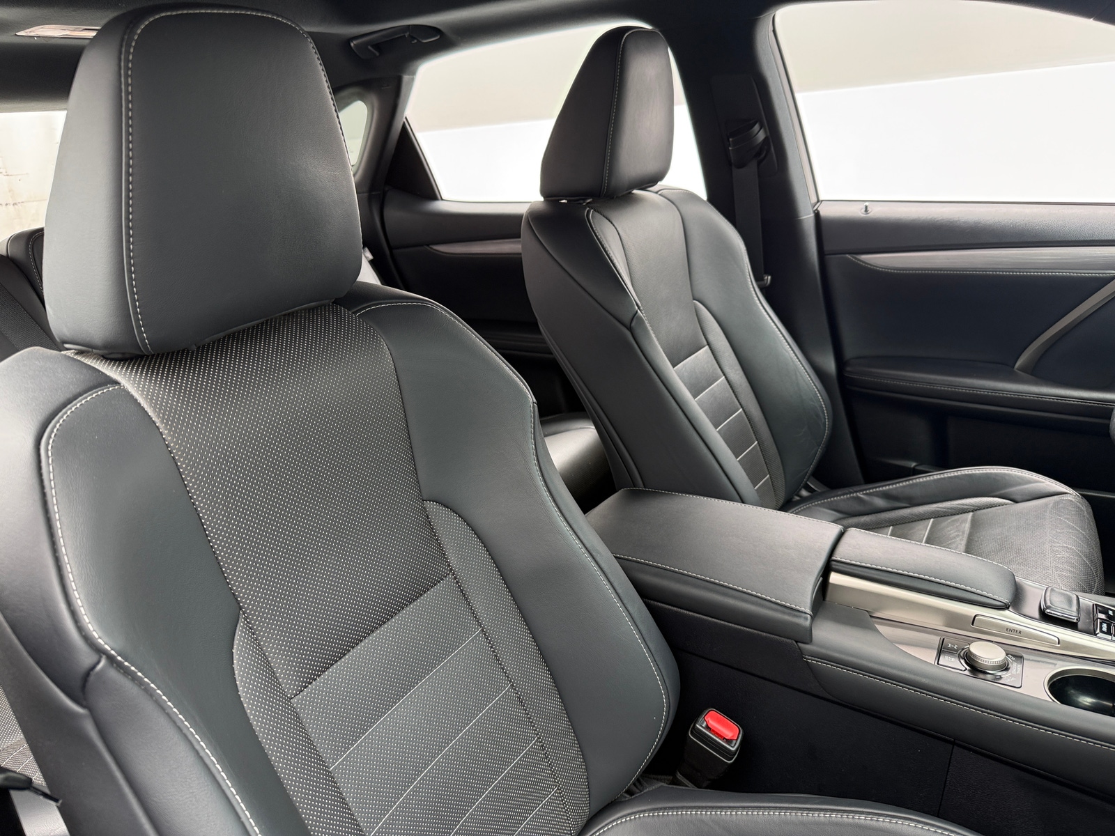 Thumbnail: 2019 Lexus RX - 2
