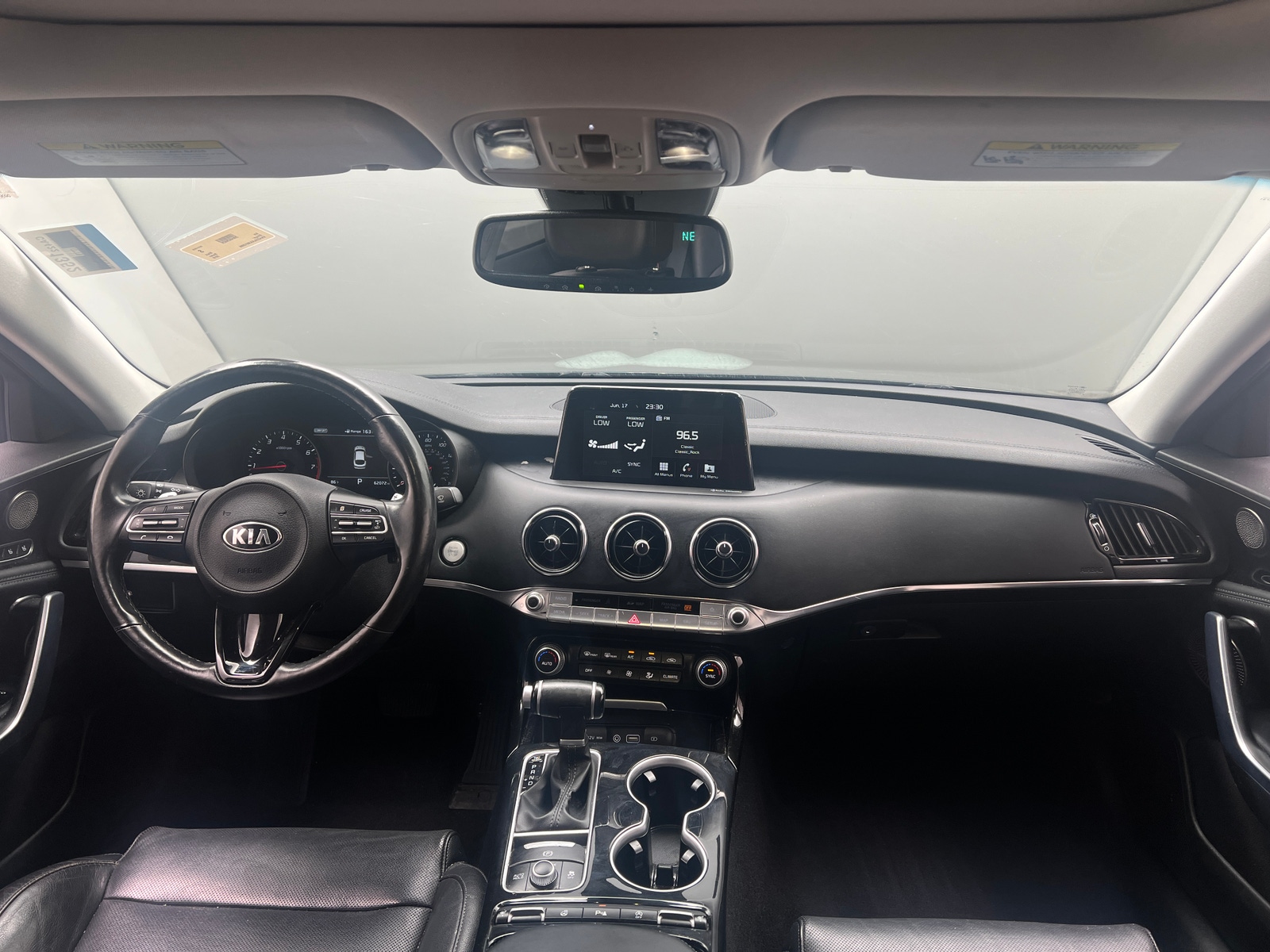 Thumbnail: 2018 Kia Stinger - 2