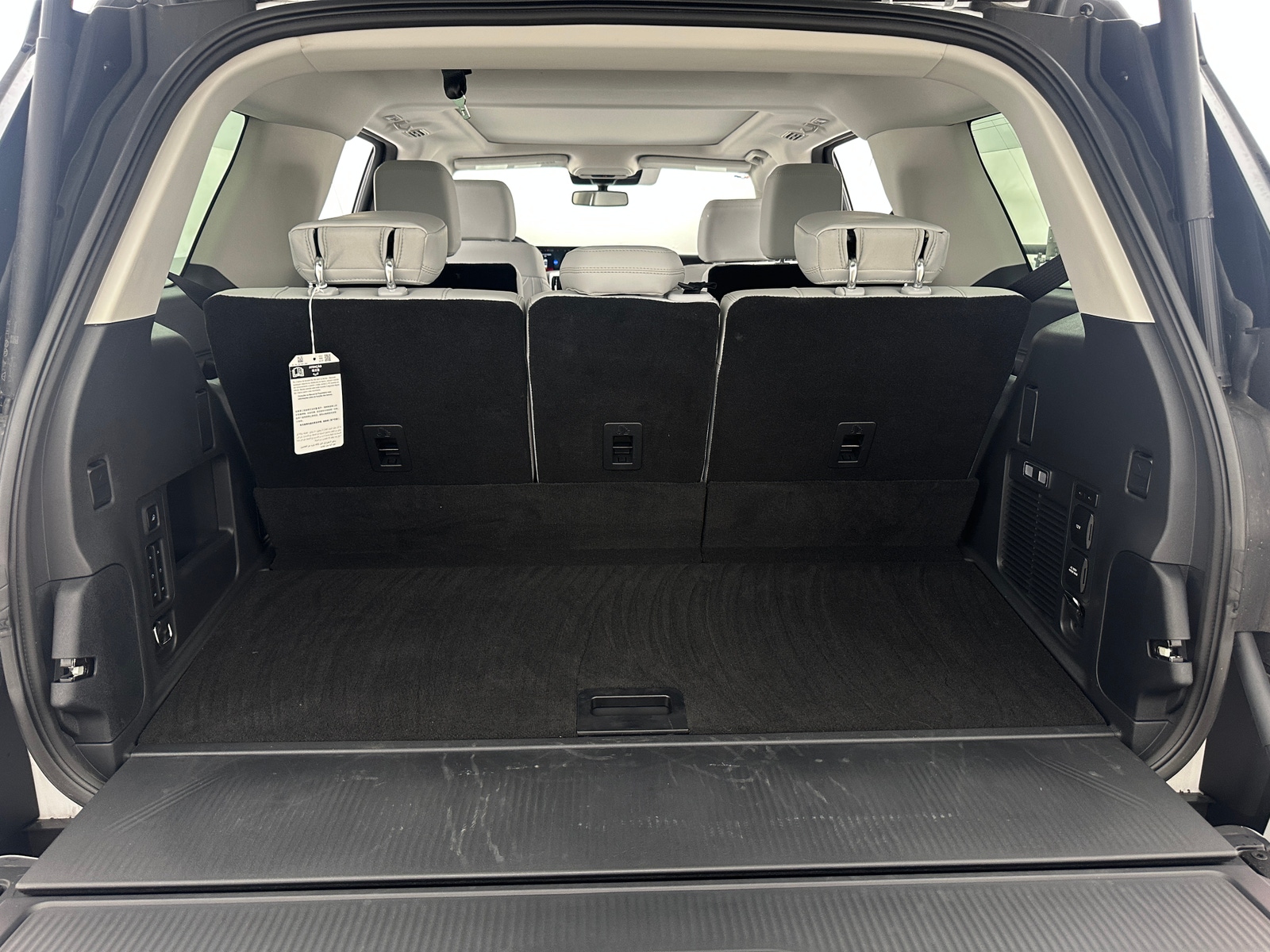 Thumbnail: 2025 Ford Expedition - 6