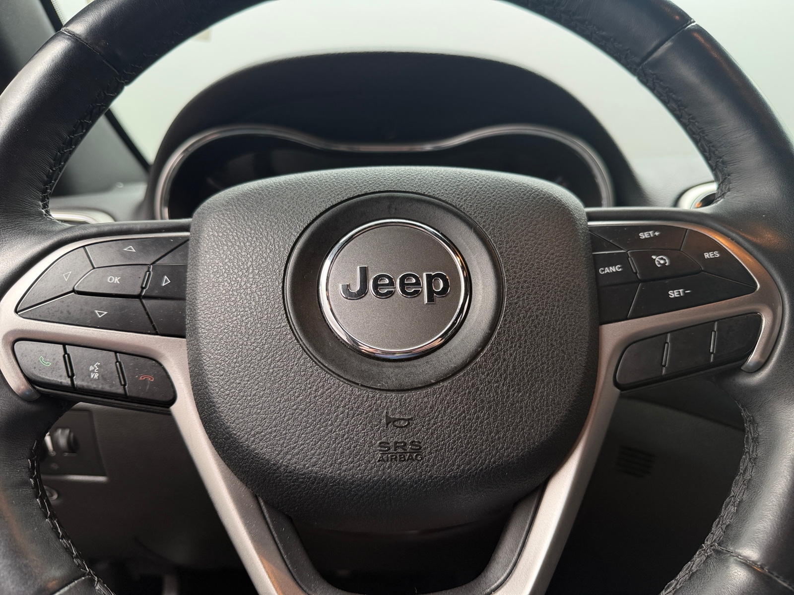 Thumbnail: 2018 Jeep Grand Cherokee - 5